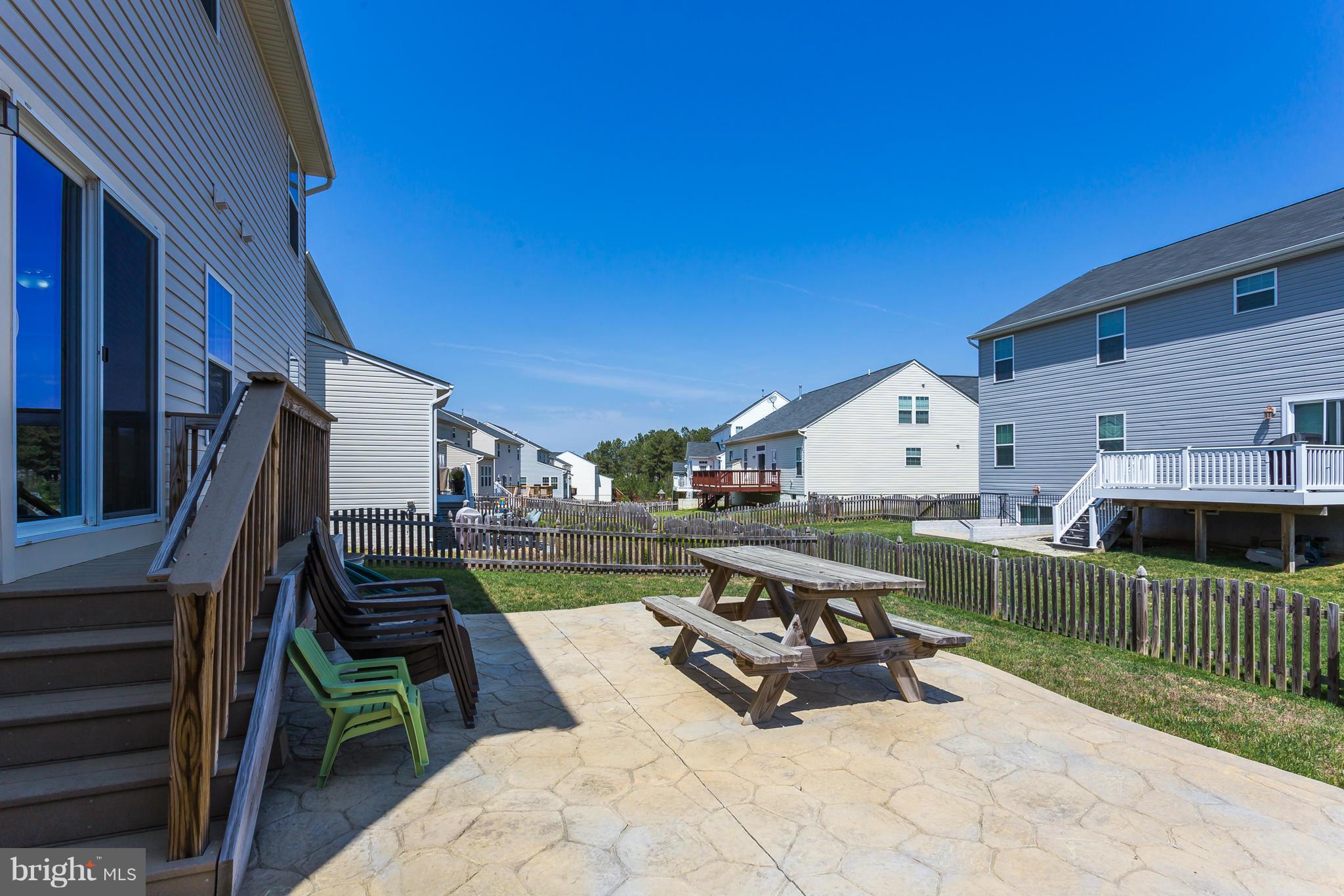 LEE'S PARKE - Residential