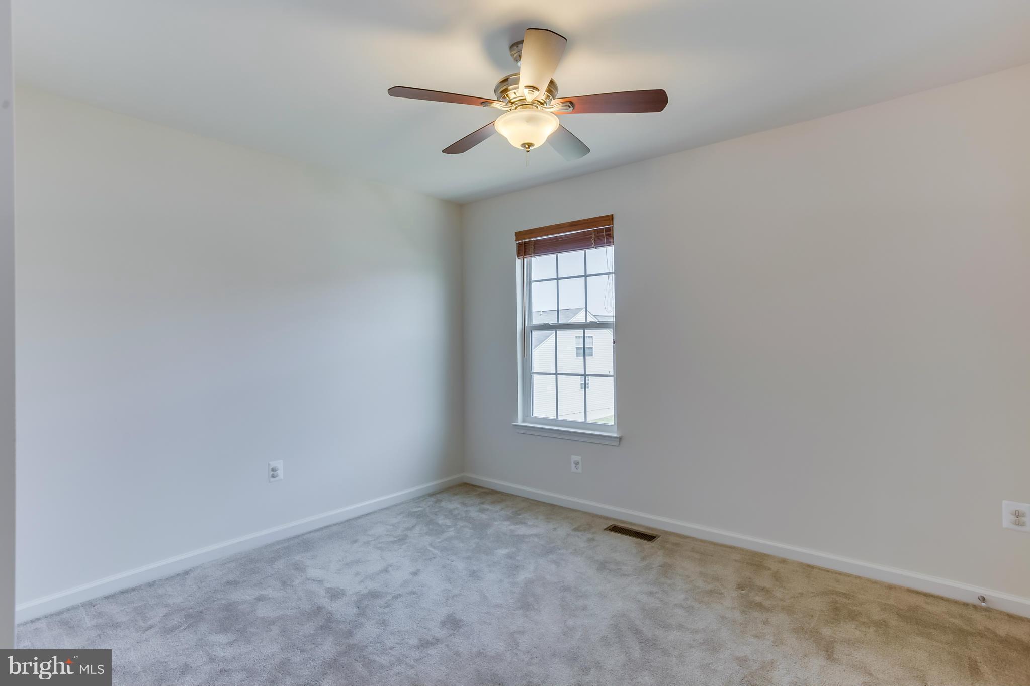 LEE'S PARKE - Residential