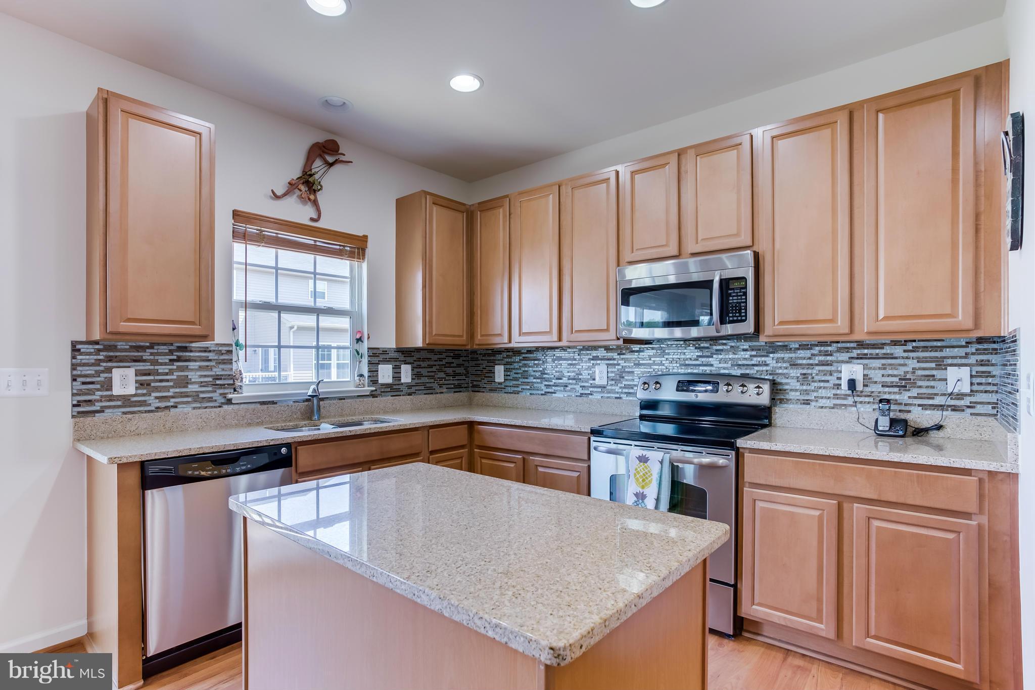 LEE'S PARKE - Residential