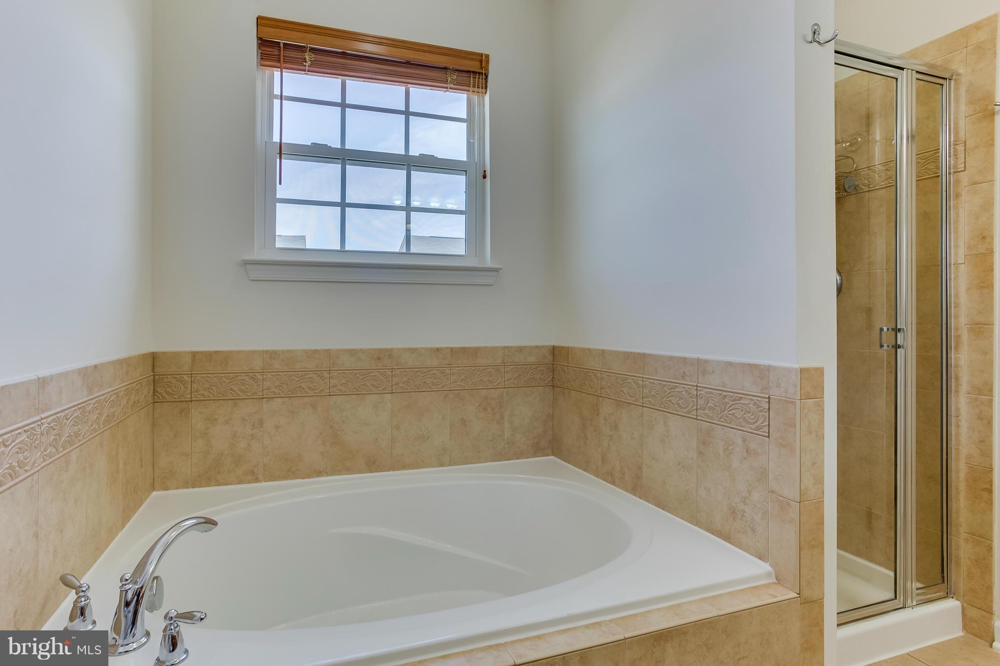 LEE'S PARKE - Residential