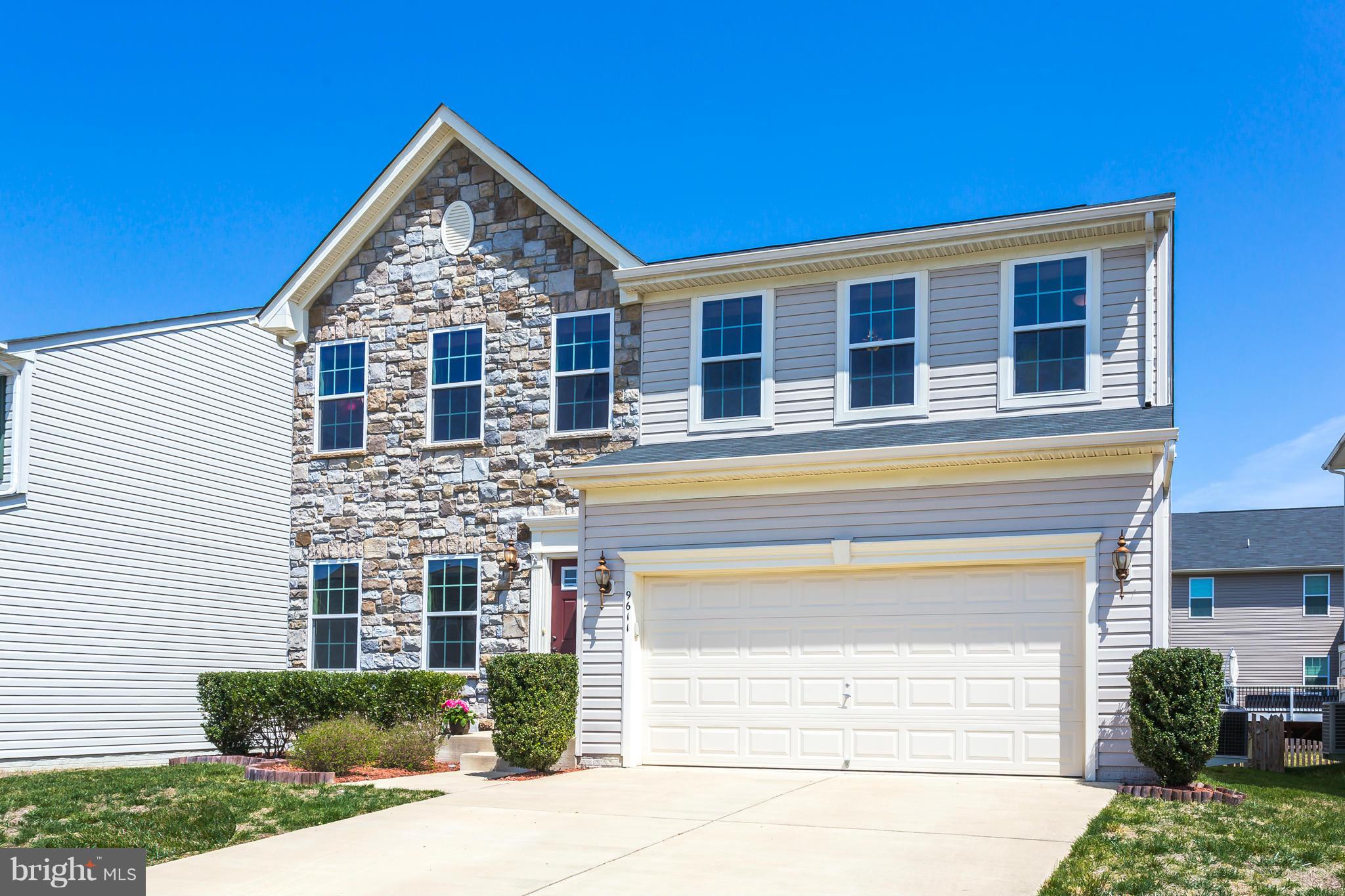 LEE'S PARKE - Residential