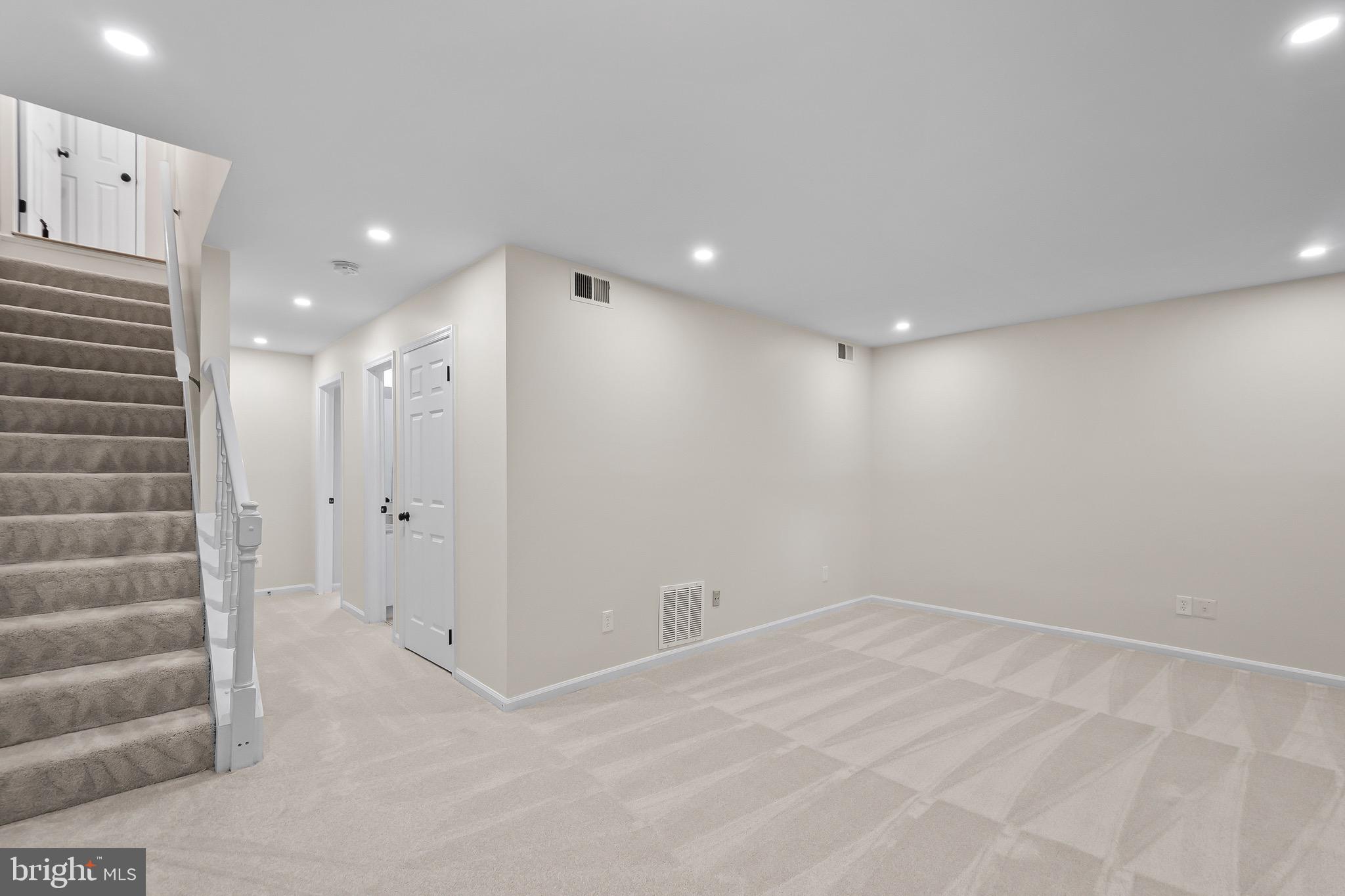 VILLAGE OF MOUNT AIR - Residential