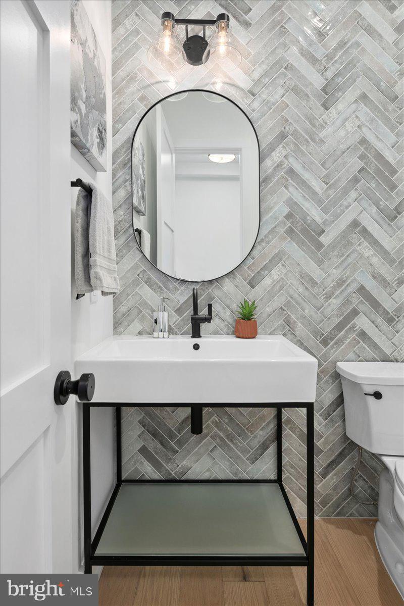 WAYCROFT - WOODLAWN - Residential