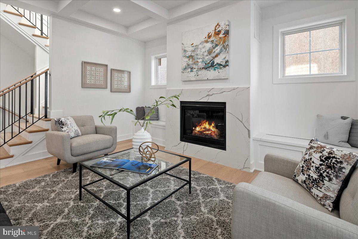 WAYCROFT - WOODLAWN - Residential