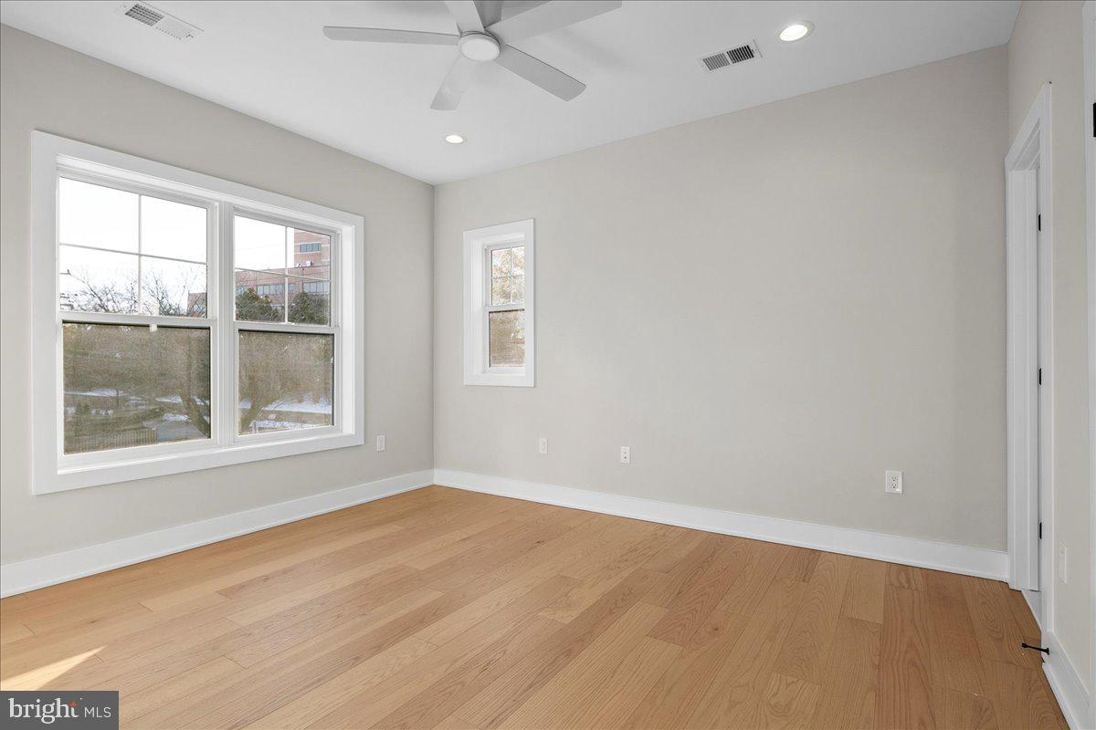 WAYCROFT - WOODLAWN - Residential