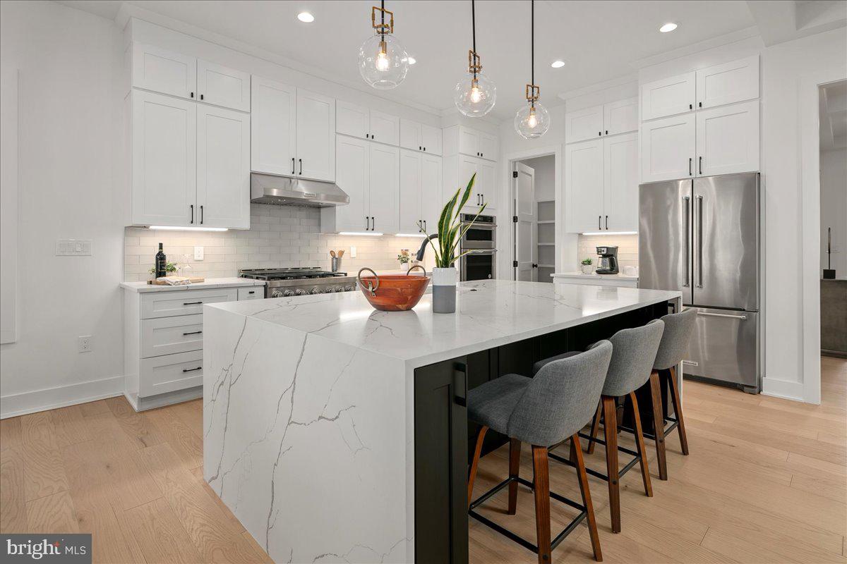 WAYCROFT - WOODLAWN - Residential