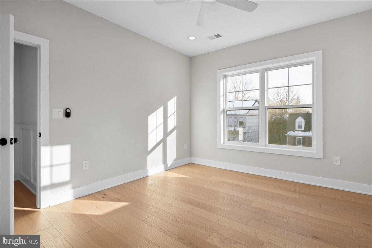 WAYCROFT - WOODLAWN - Residential