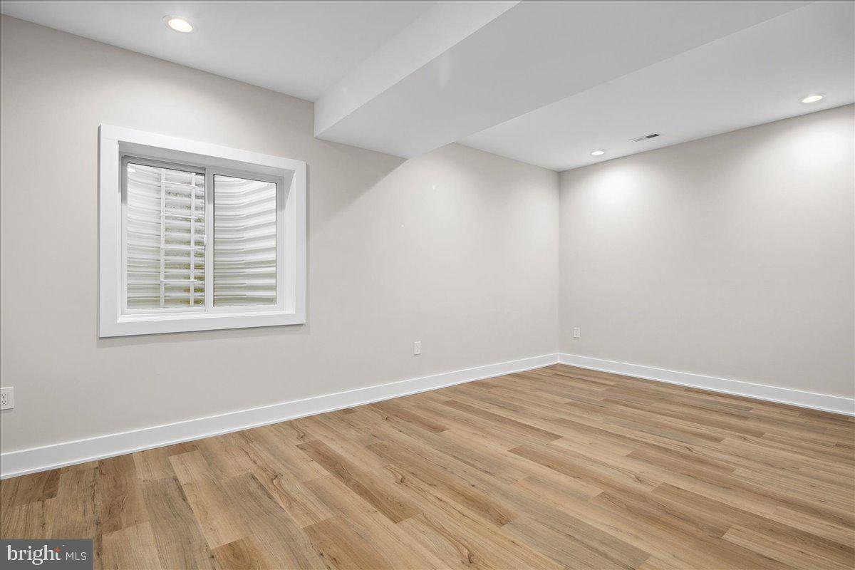 WAYCROFT - WOODLAWN - Residential