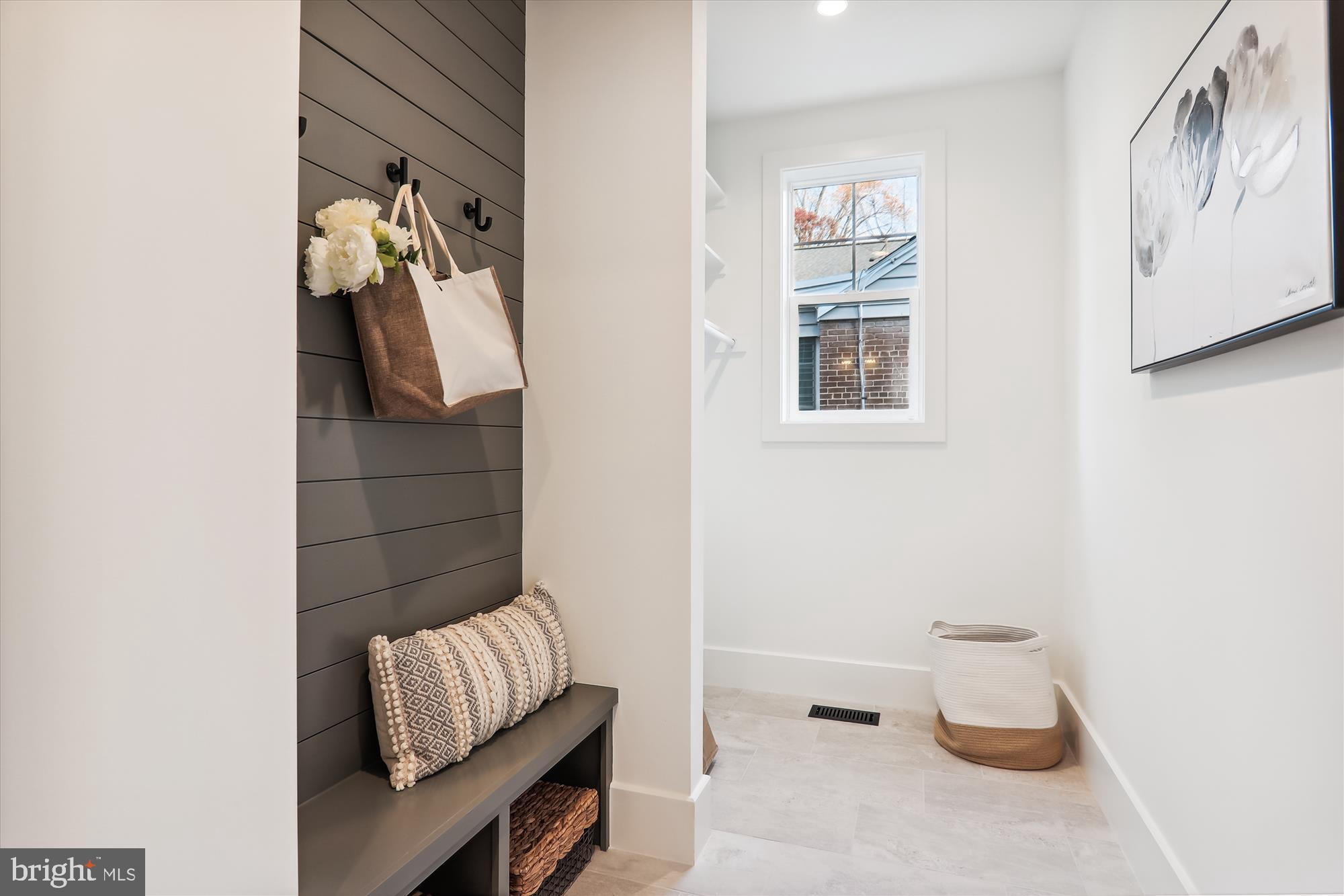 KENSINGTON ESTATES - Residential