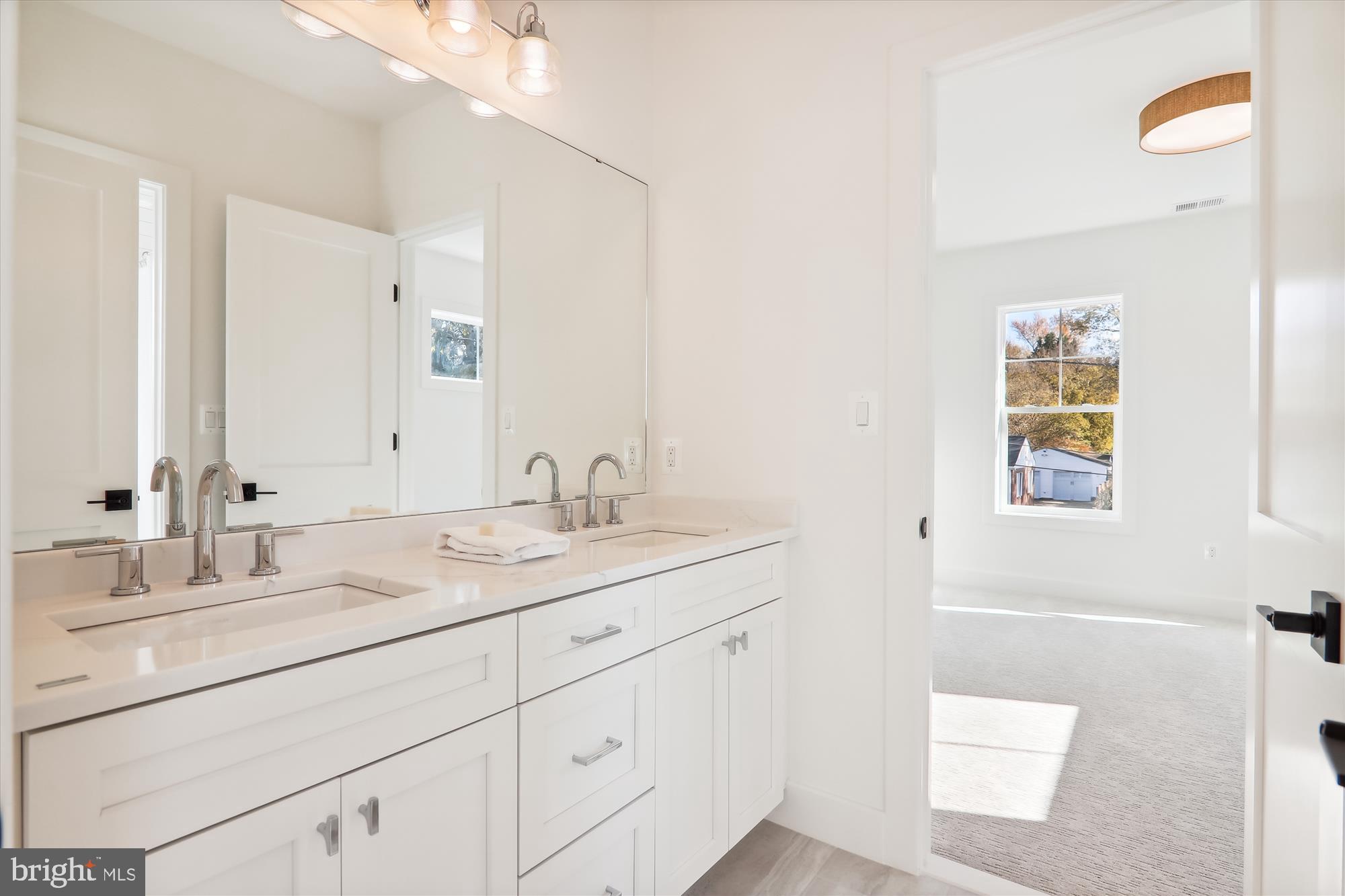 KENSINGTON ESTATES - Residential