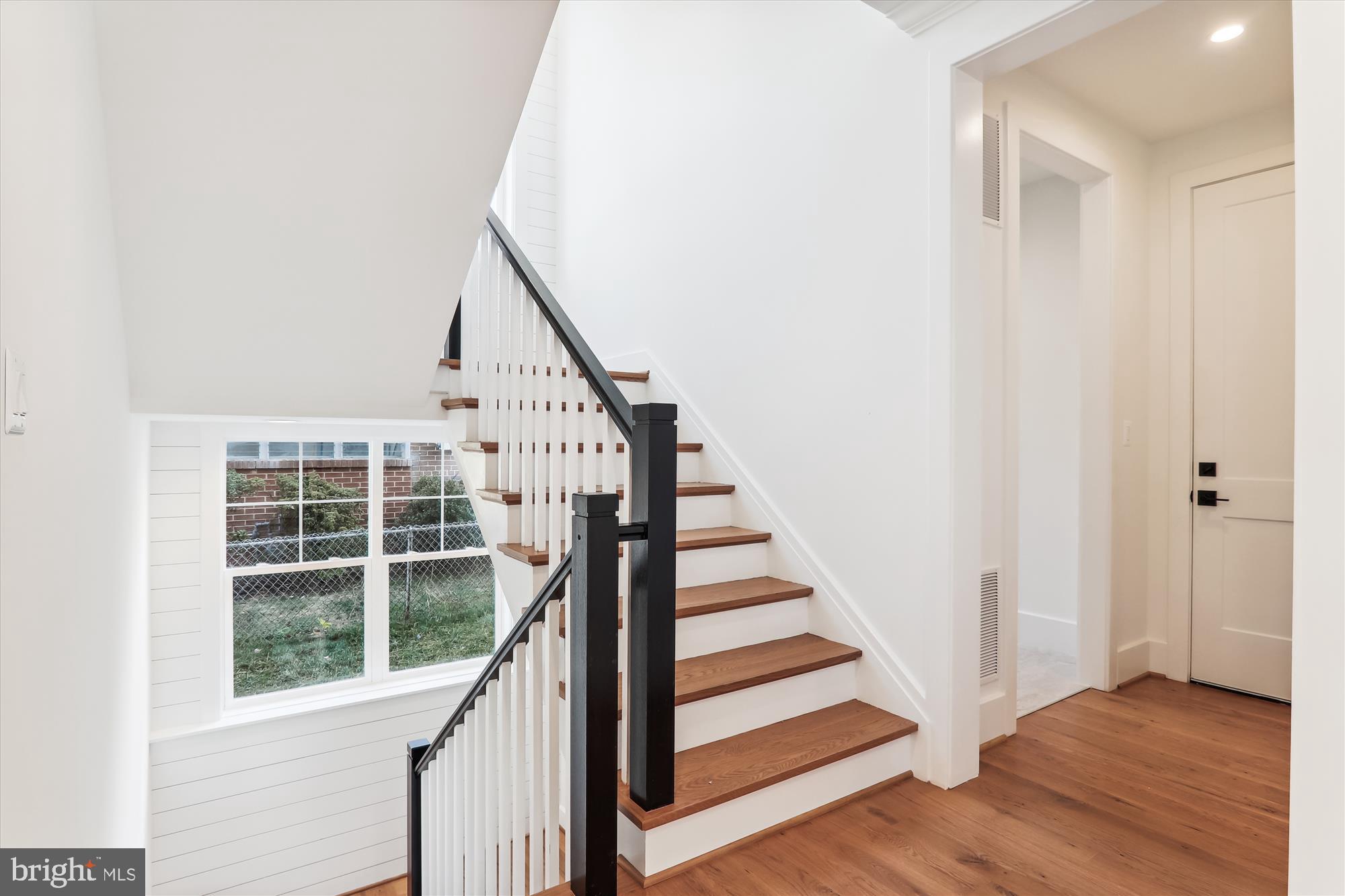 KENSINGTON ESTATES - Residential