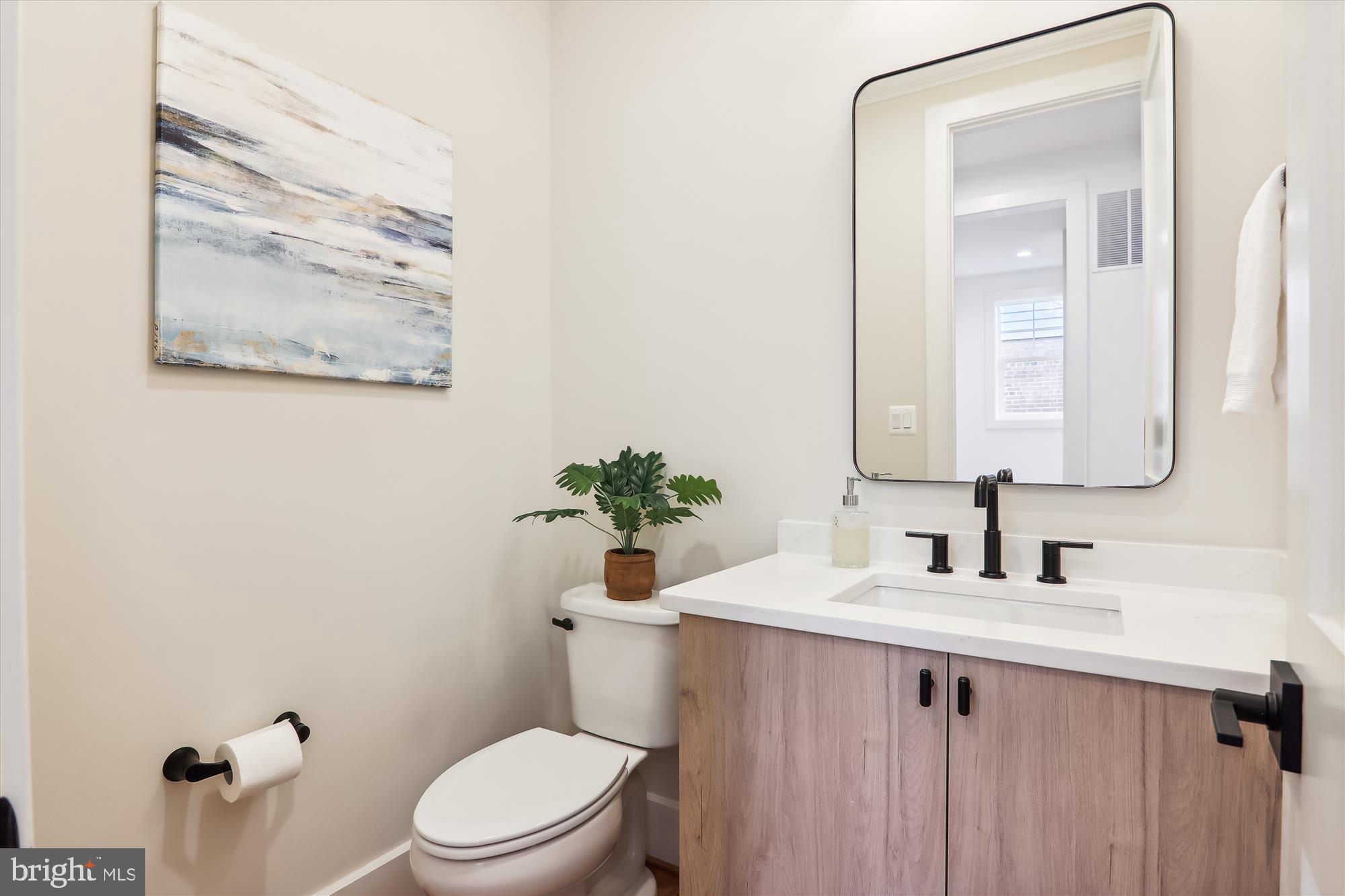 KENSINGTON ESTATES - Residential