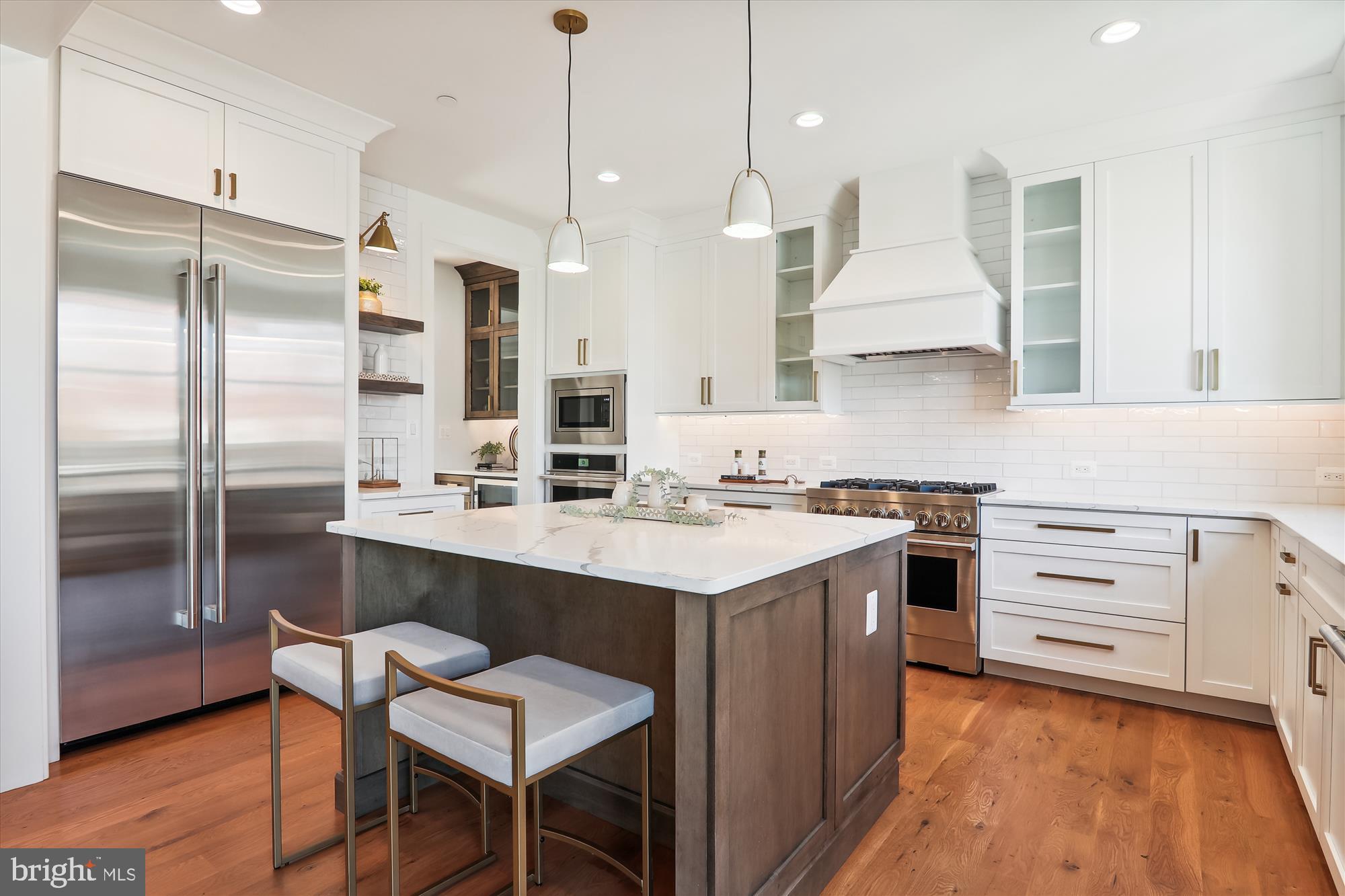 KENSINGTON ESTATES - Residential