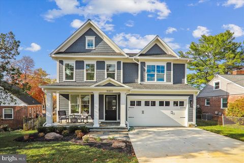 Photo of 10402 Vogel Place, KENSINGTON, MD 20895 (MLS # MDMC2154660) Photo of 10402 Vogel Place, KENSINGTON, MD 20895 (MLS # MDMC2154660)