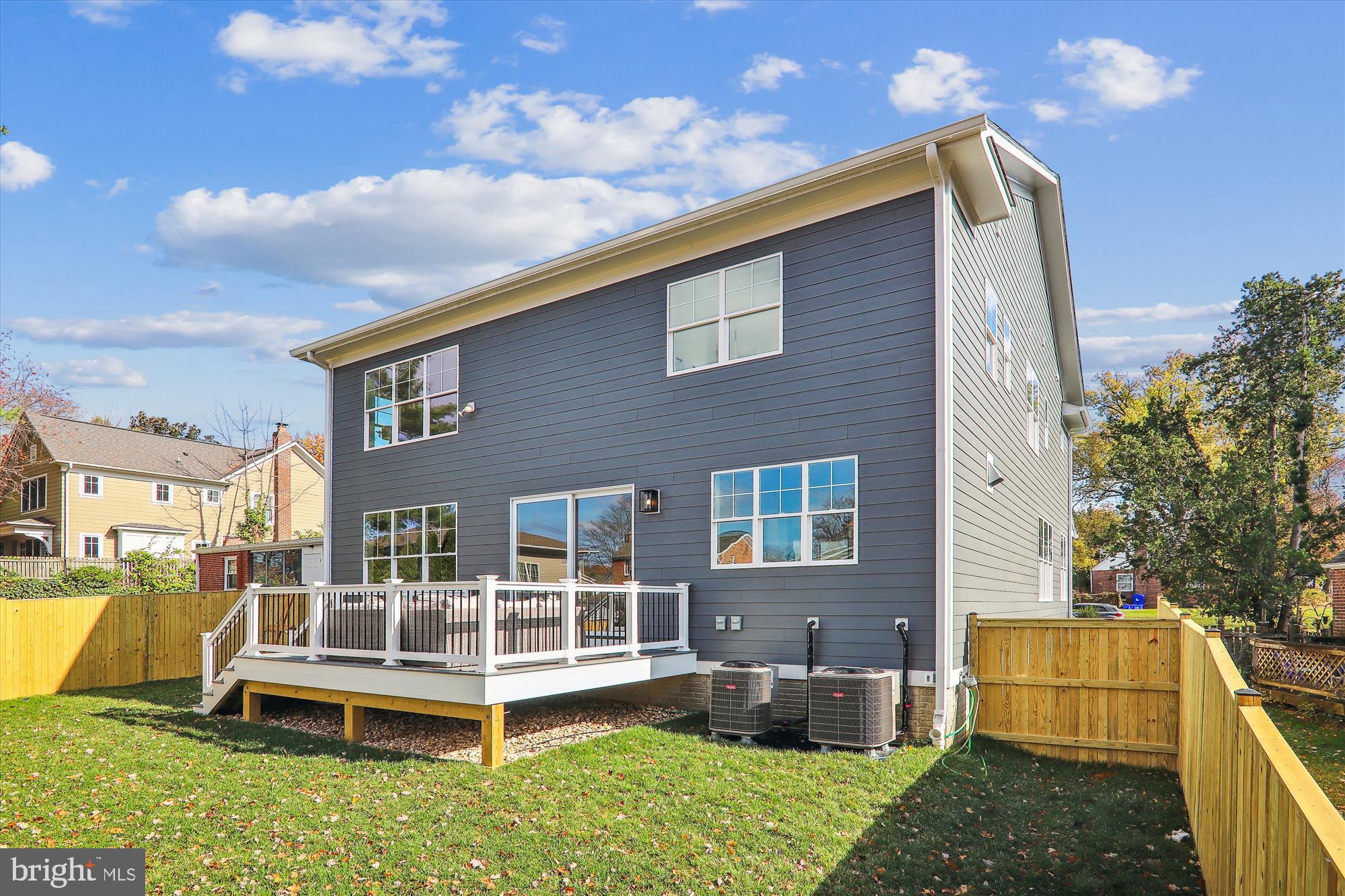 KENSINGTON ESTATES - Residential