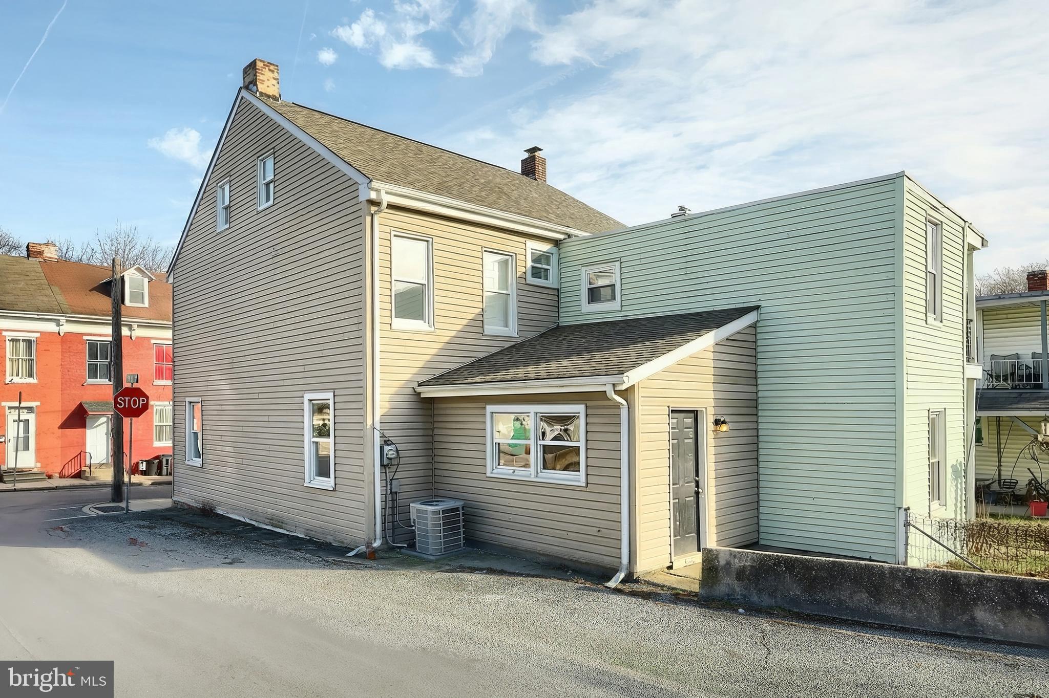 220 GRANTLEY STREET