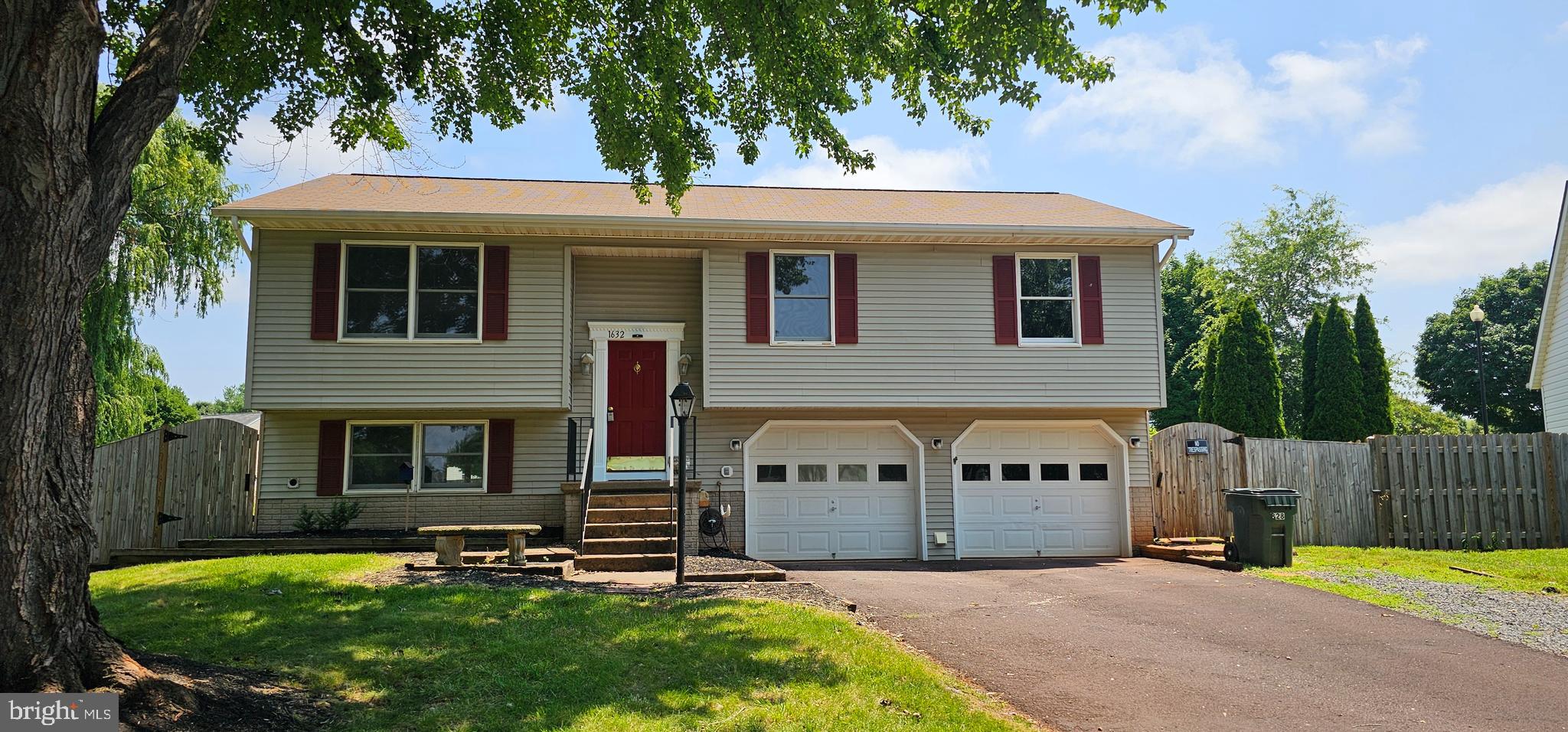 1632 HARRIER LANE