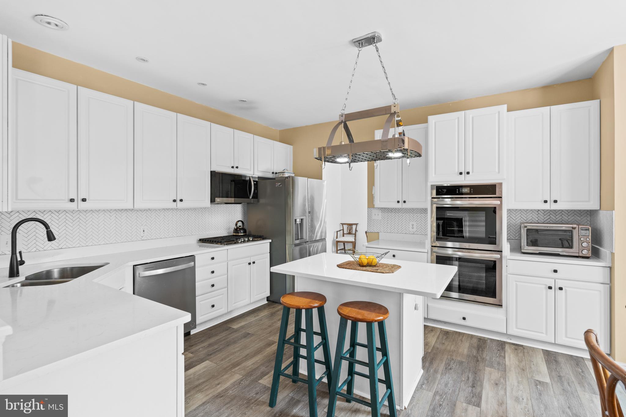 THE VILLAGES AT SAYBROOKE - Residential