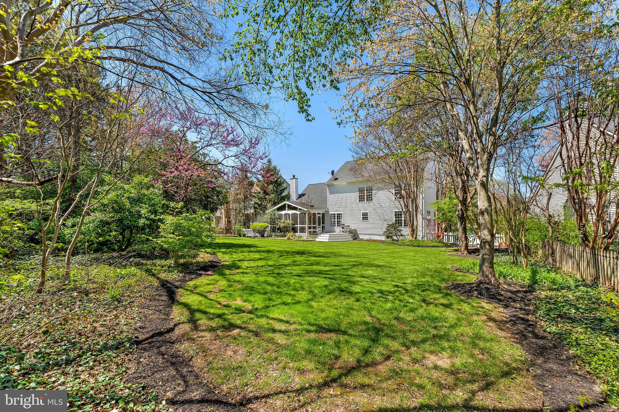 MEADOW HALL - Residential