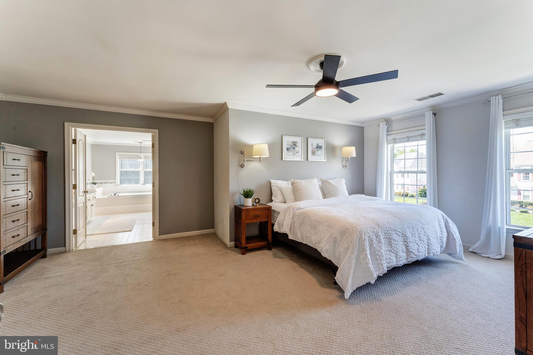 MEADOW HALL - Residential