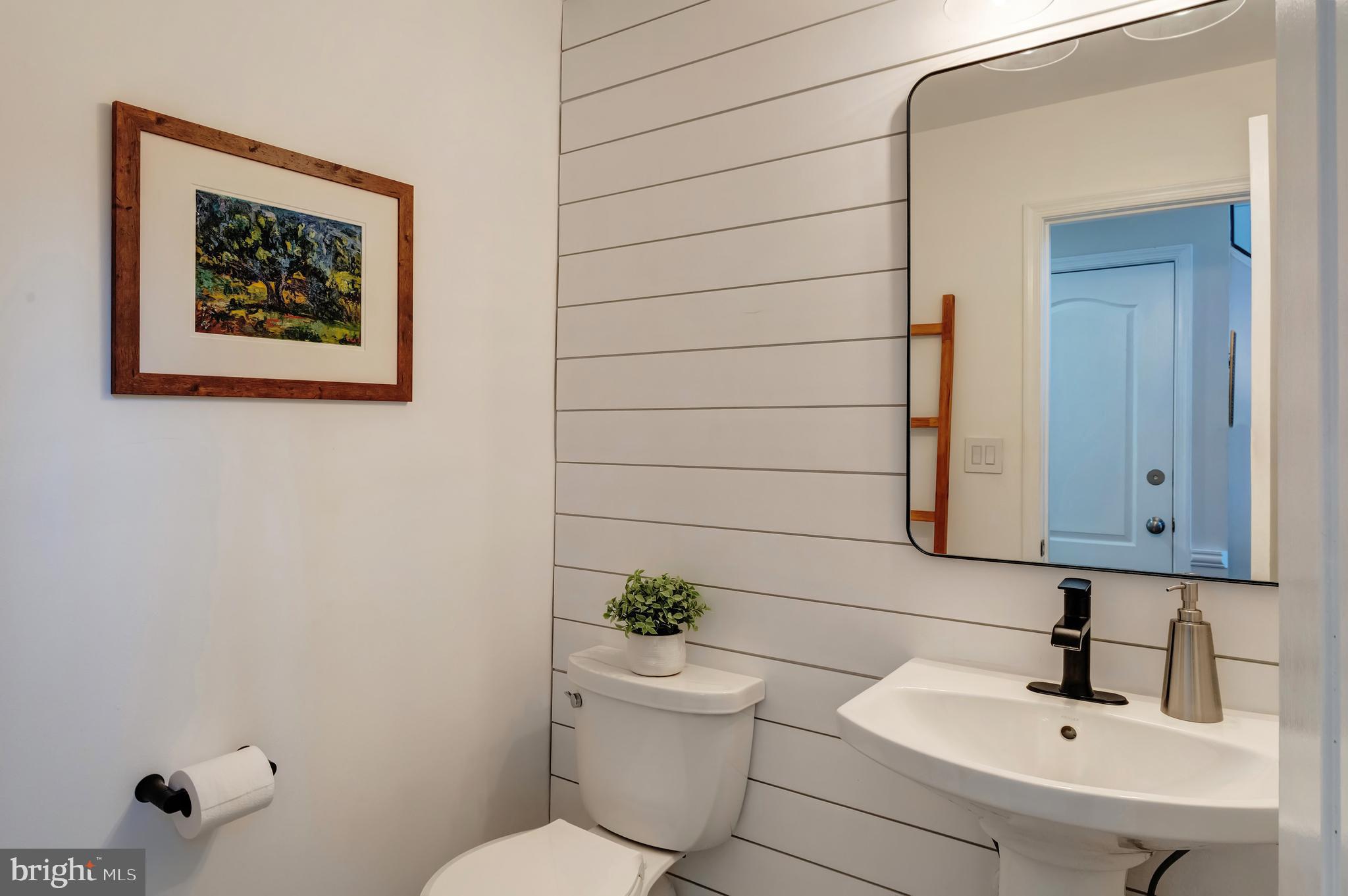 MEADOW HALL - Residential