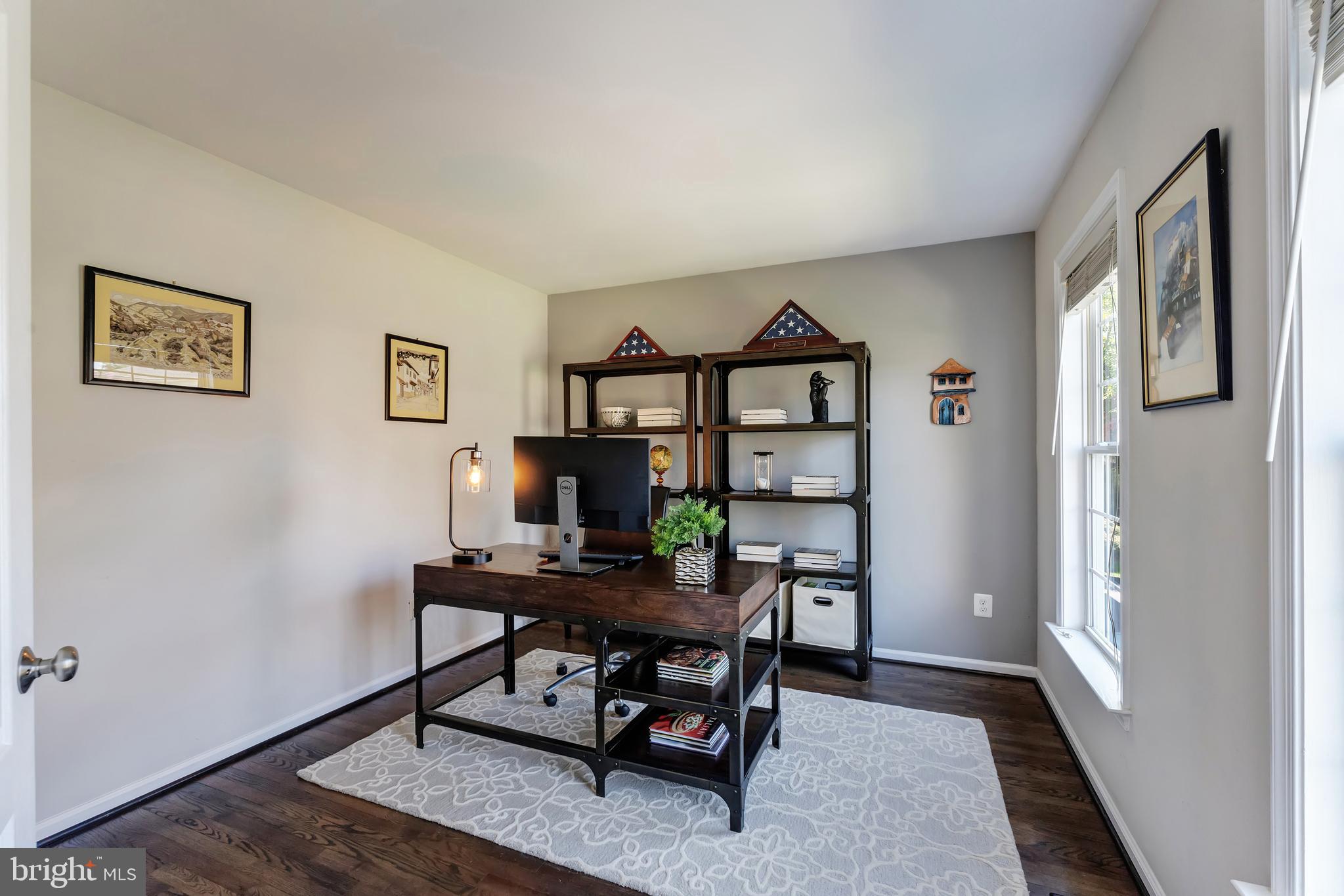 MEADOW HALL - Residential