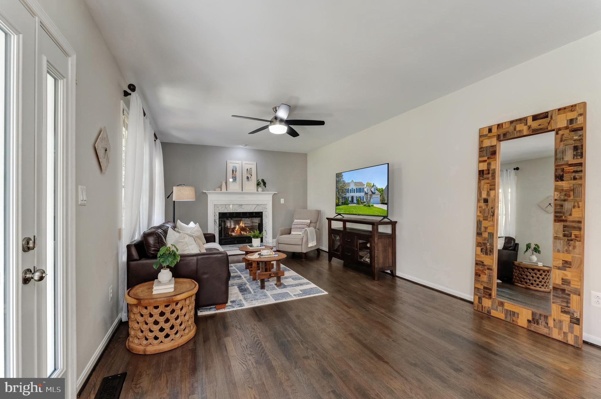 MEADOW HALL - Residential