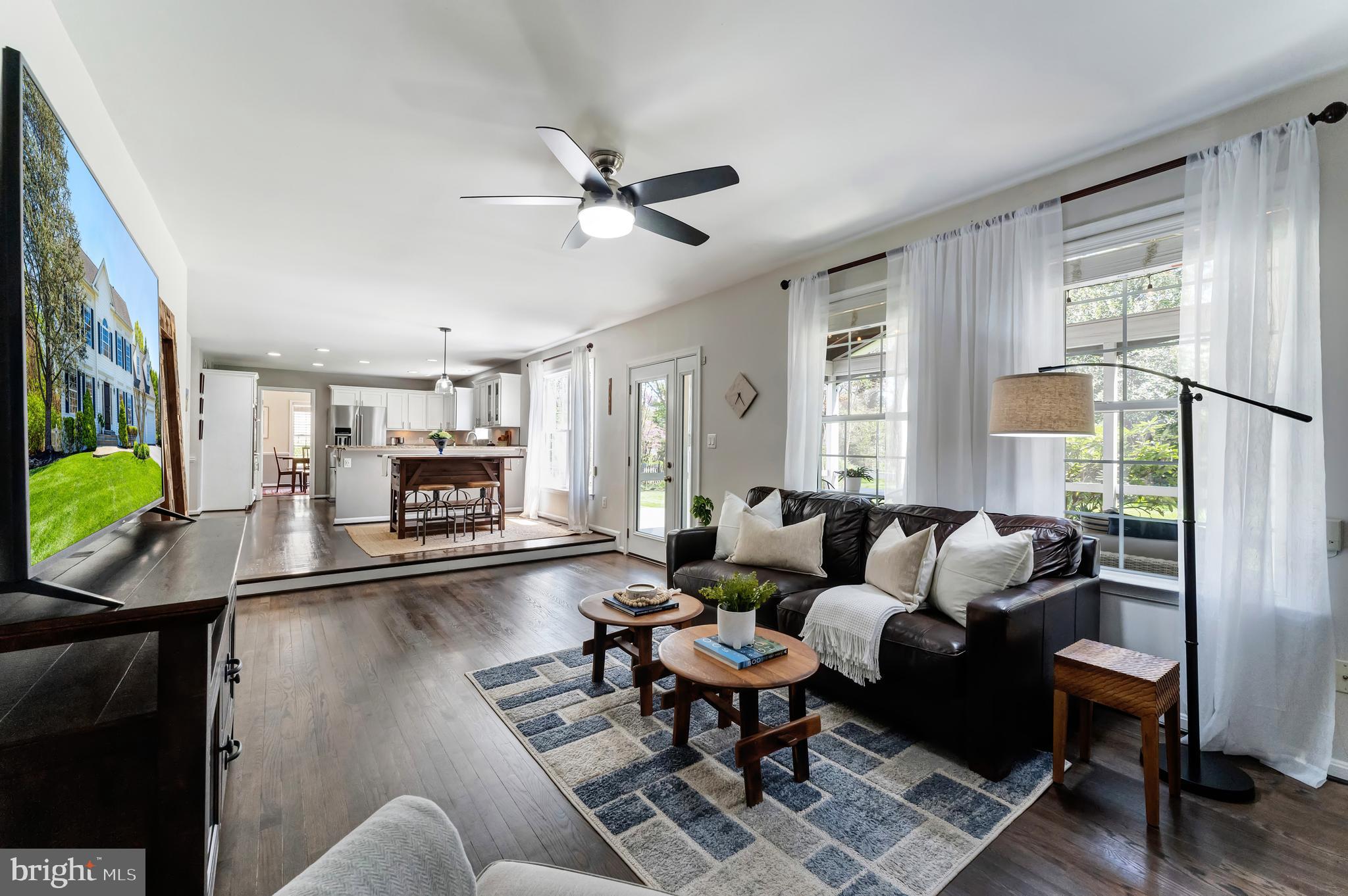 MEADOW HALL - Residential