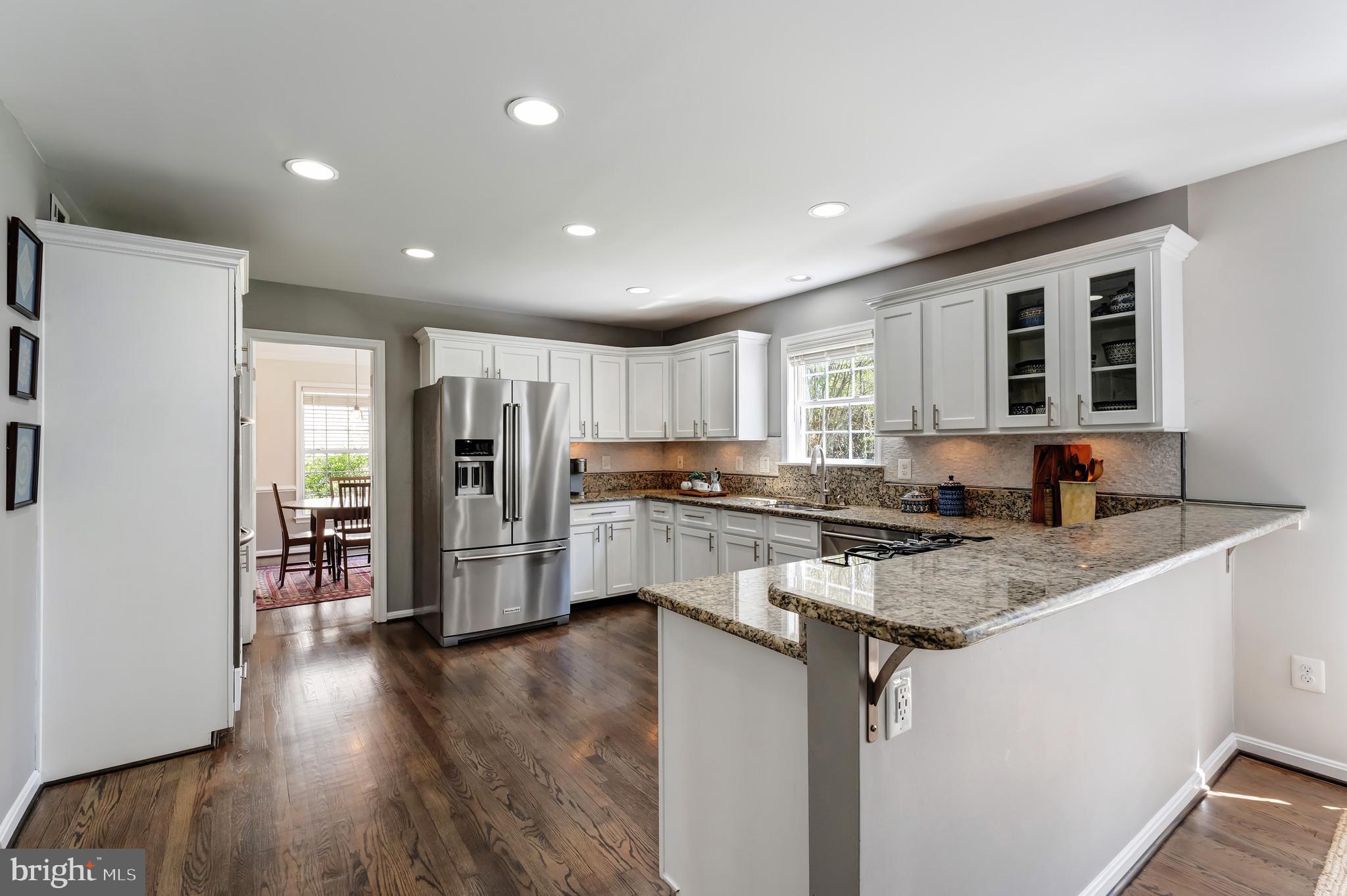 MEADOW HALL - Residential