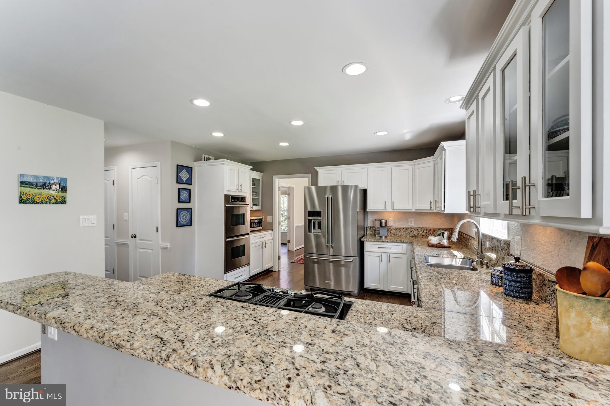 MEADOW HALL - Residential