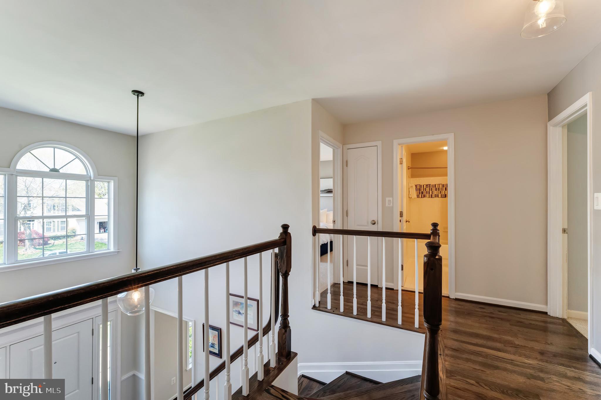 MEADOW HALL - Residential