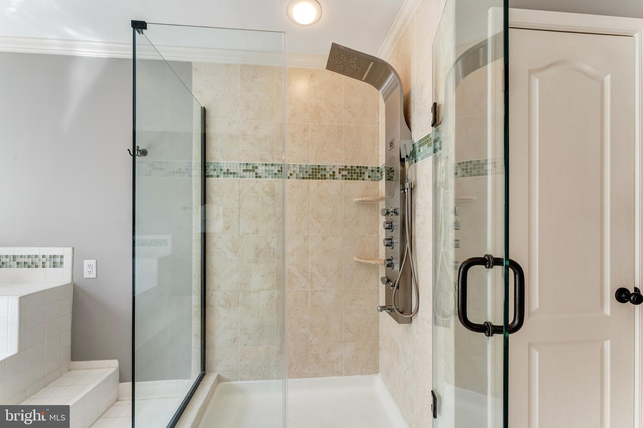 MEADOW HALL - Residential