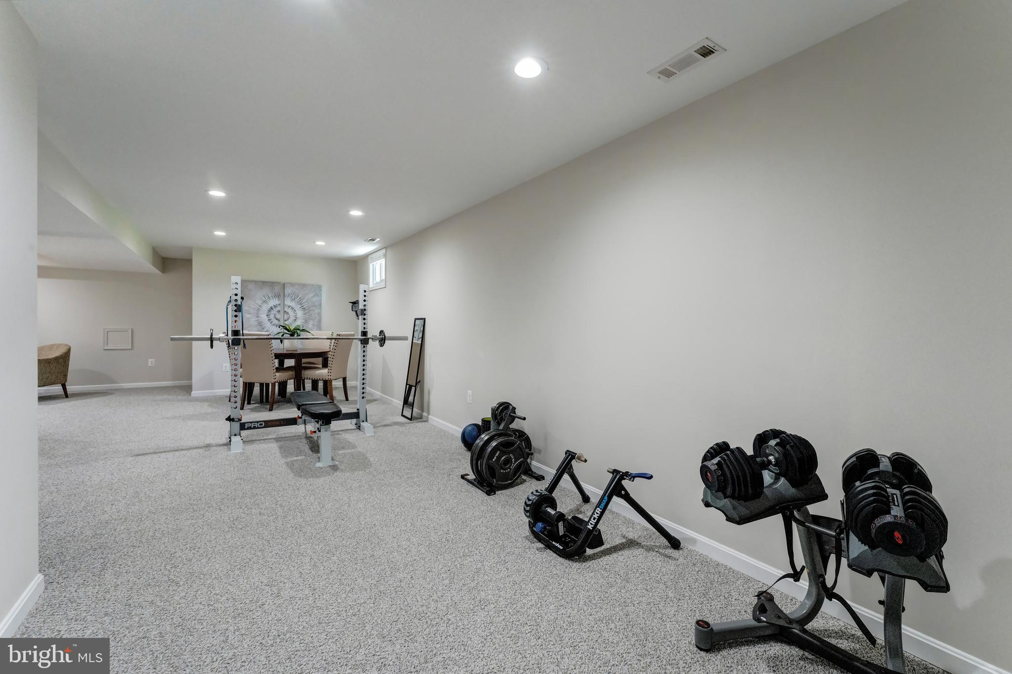 MEADOW HALL - Residential