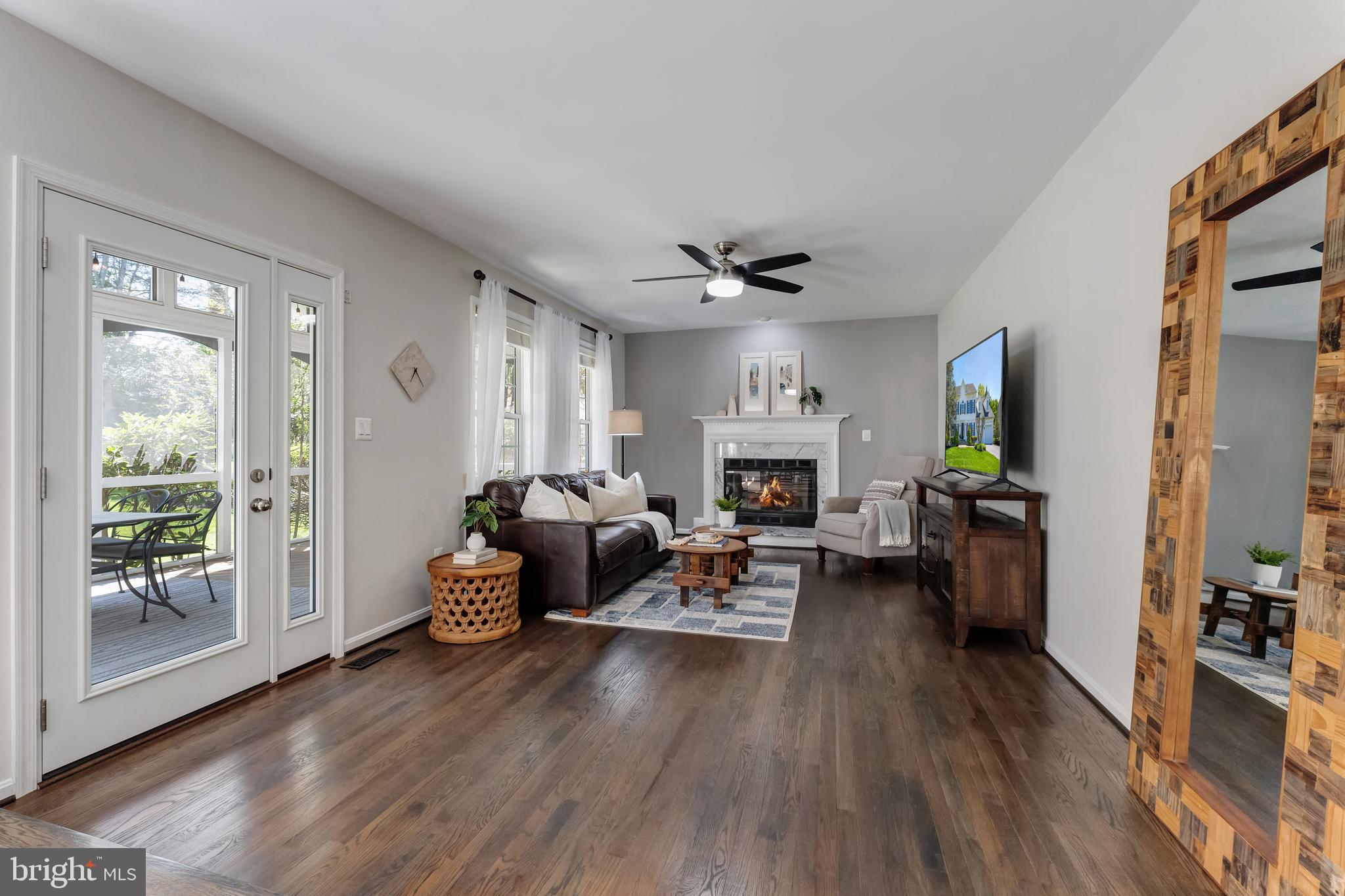 MEADOW HALL - Residential