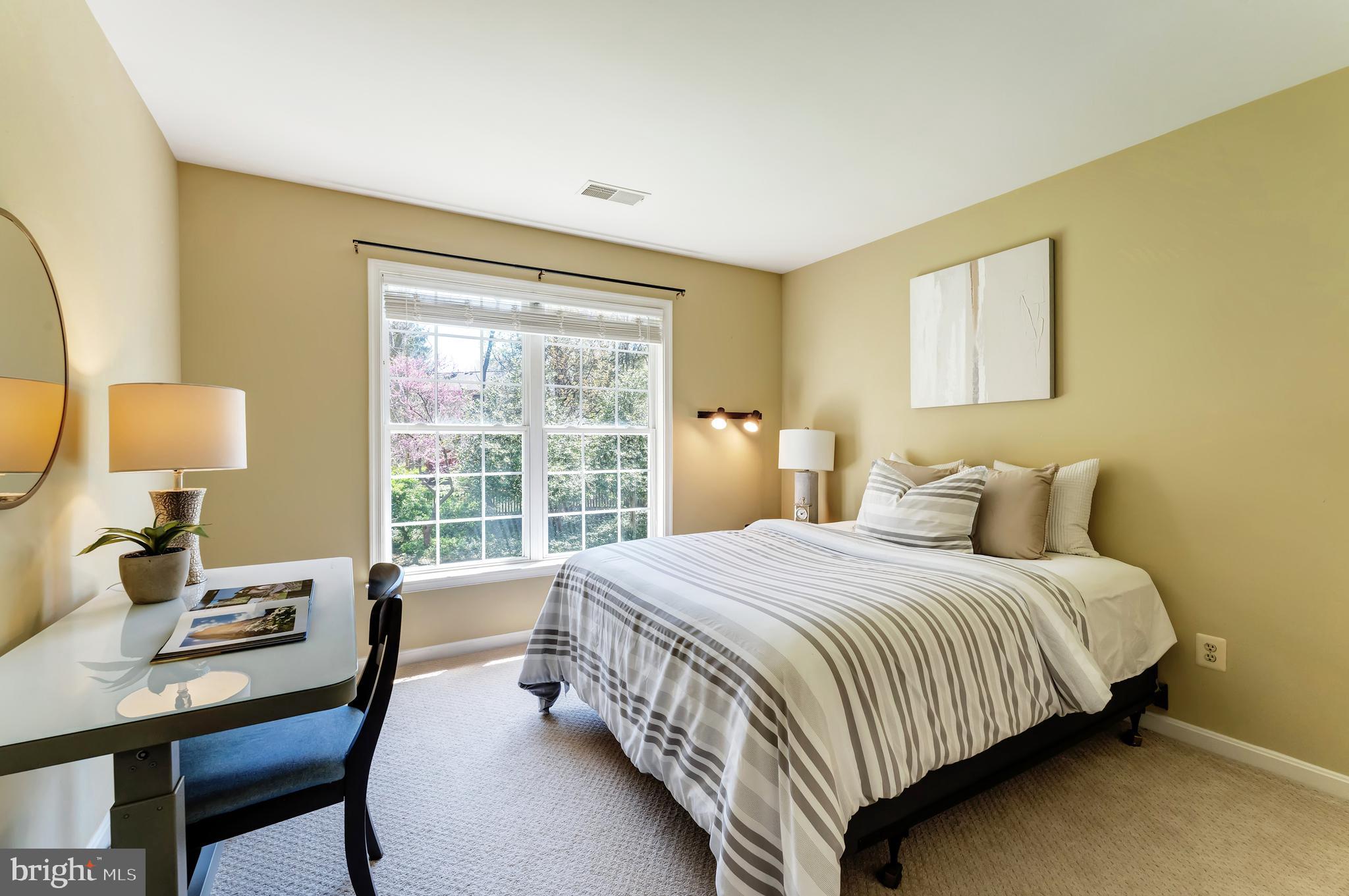 MEADOW HALL - Residential