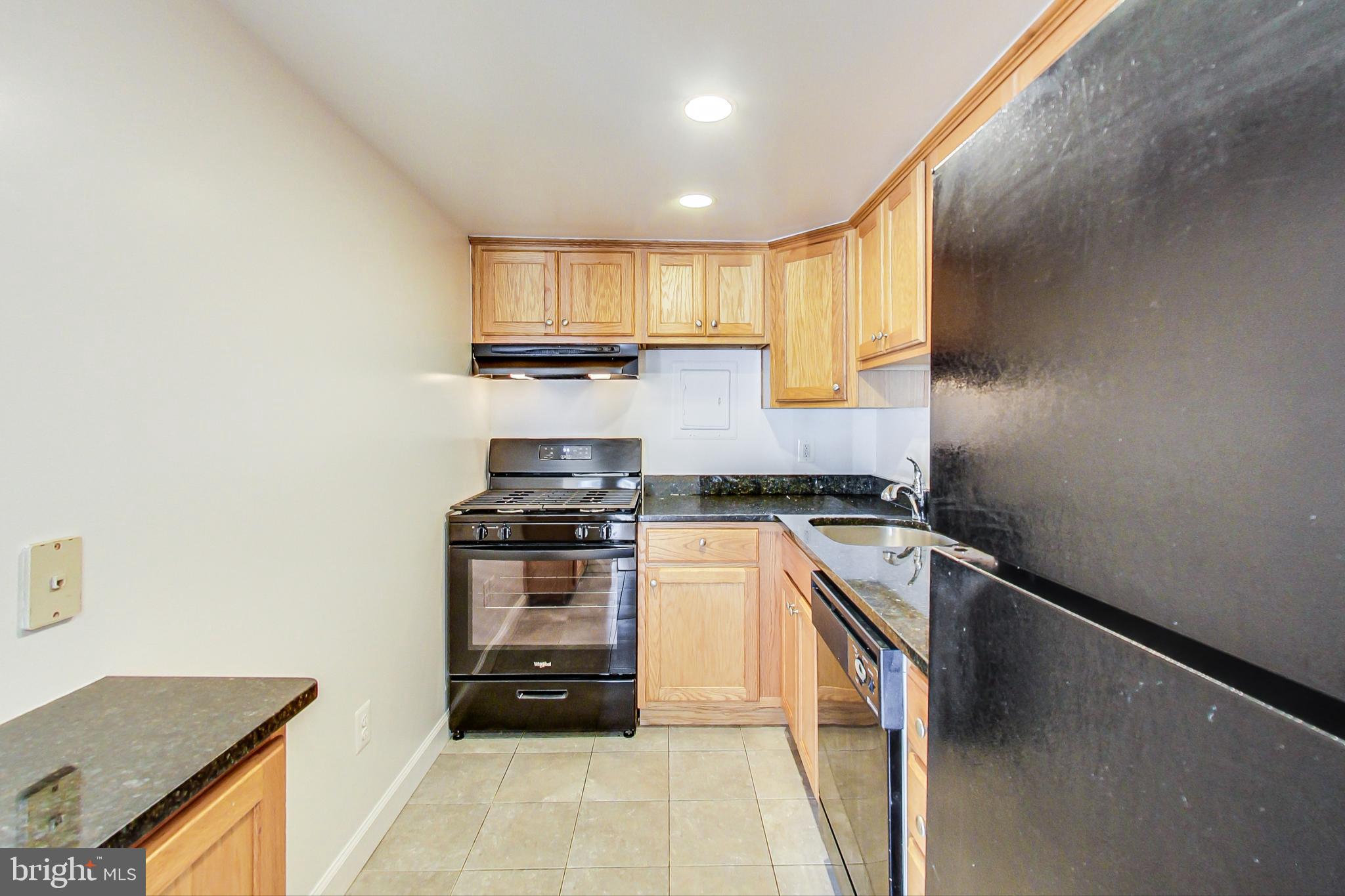 TIMBERLANE VILLAGE GARDEN CONDOMINIUMS - Residential