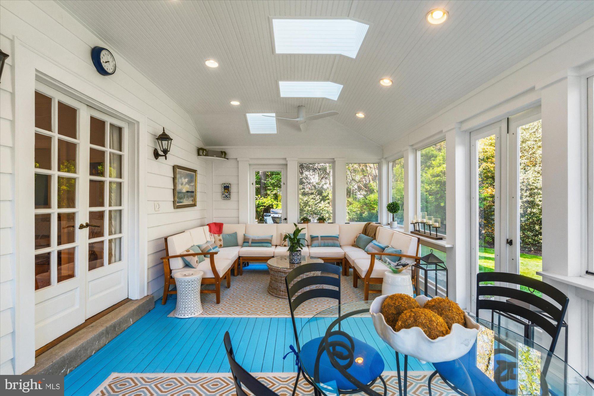 JEFFERSON PARK - Residential