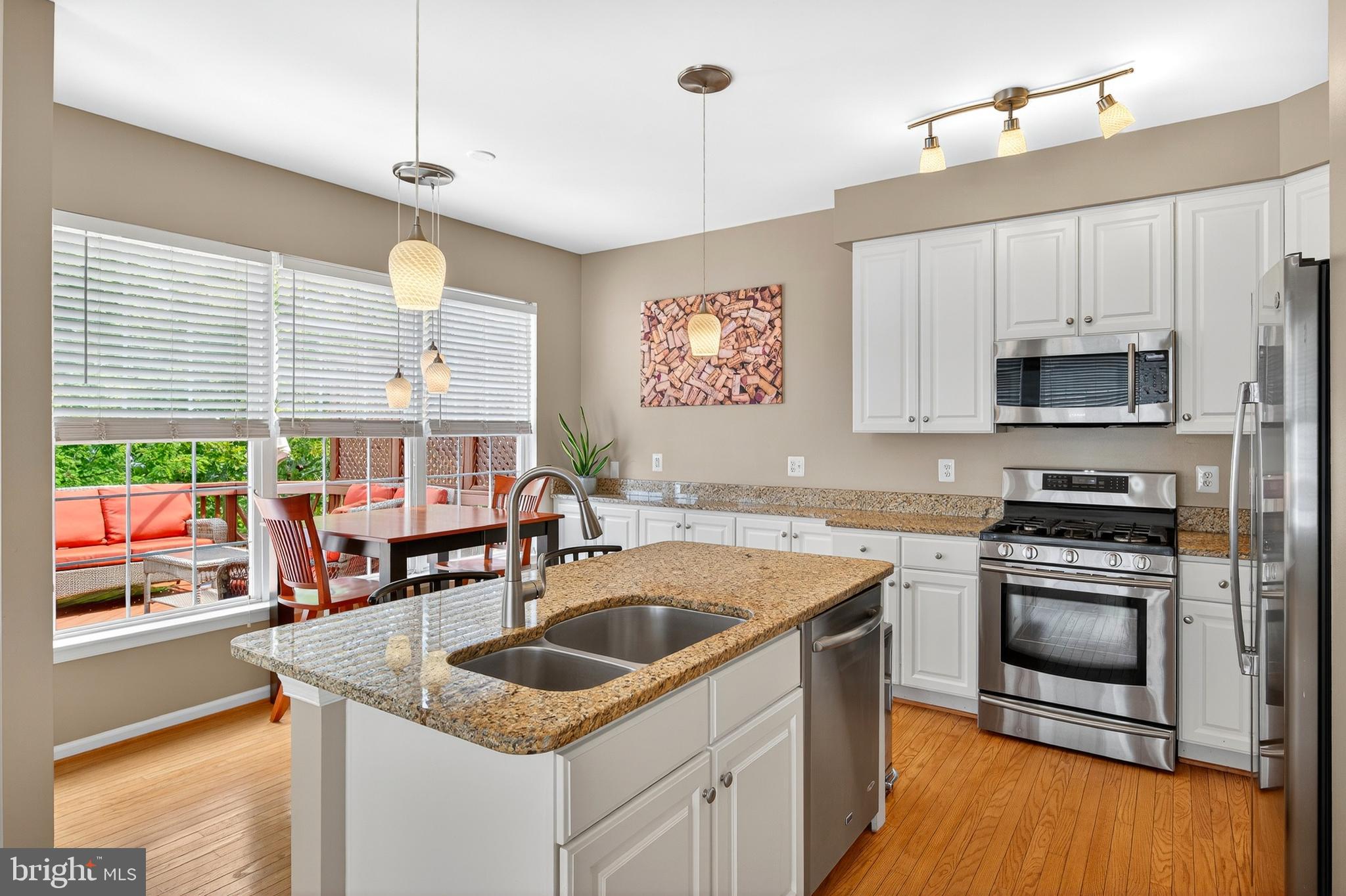 ASHBURN VILLAGE - Residential