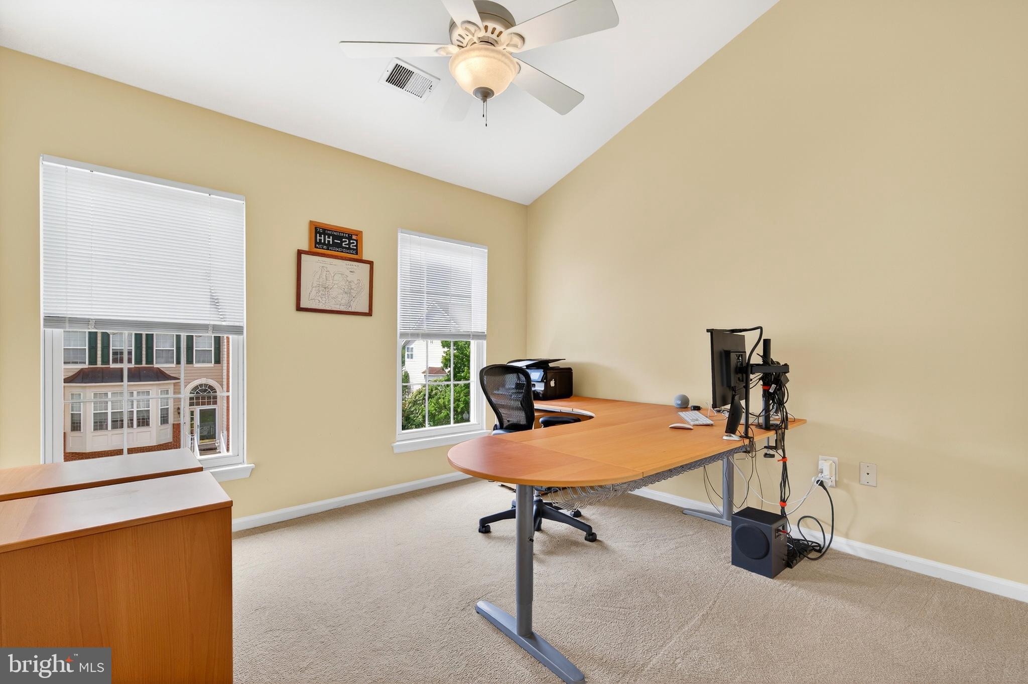 ASHBURN VILLAGE - Residential