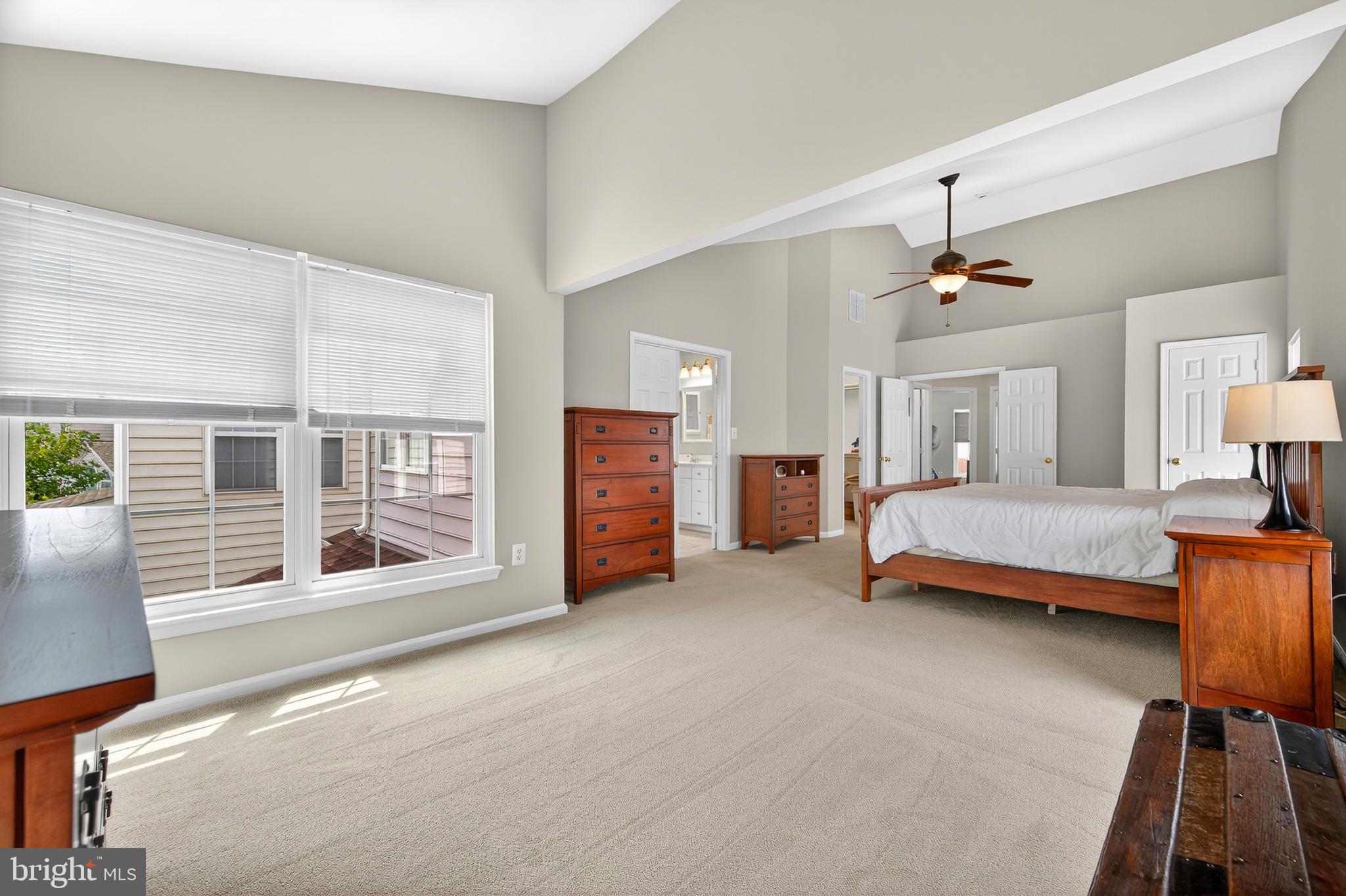 ASHBURN VILLAGE - Residential