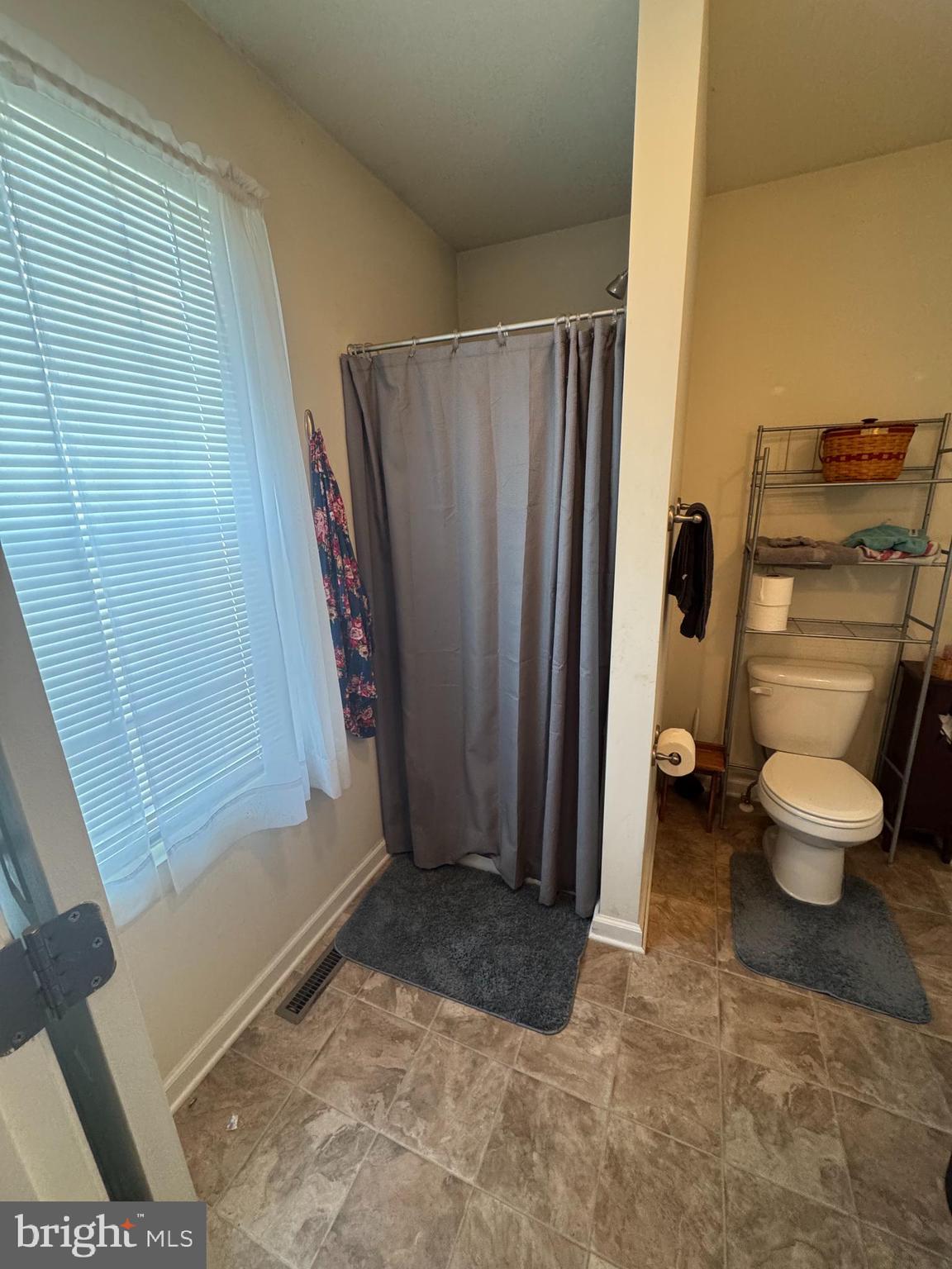 INWOOD VILLAGE - Residential