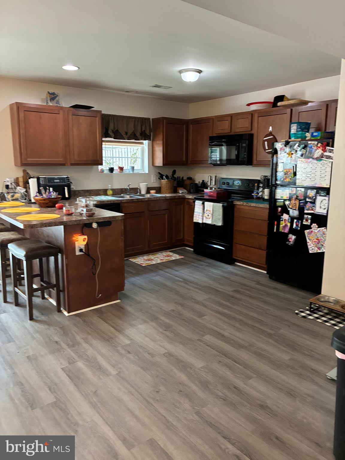 INWOOD VILLAGE - Residential