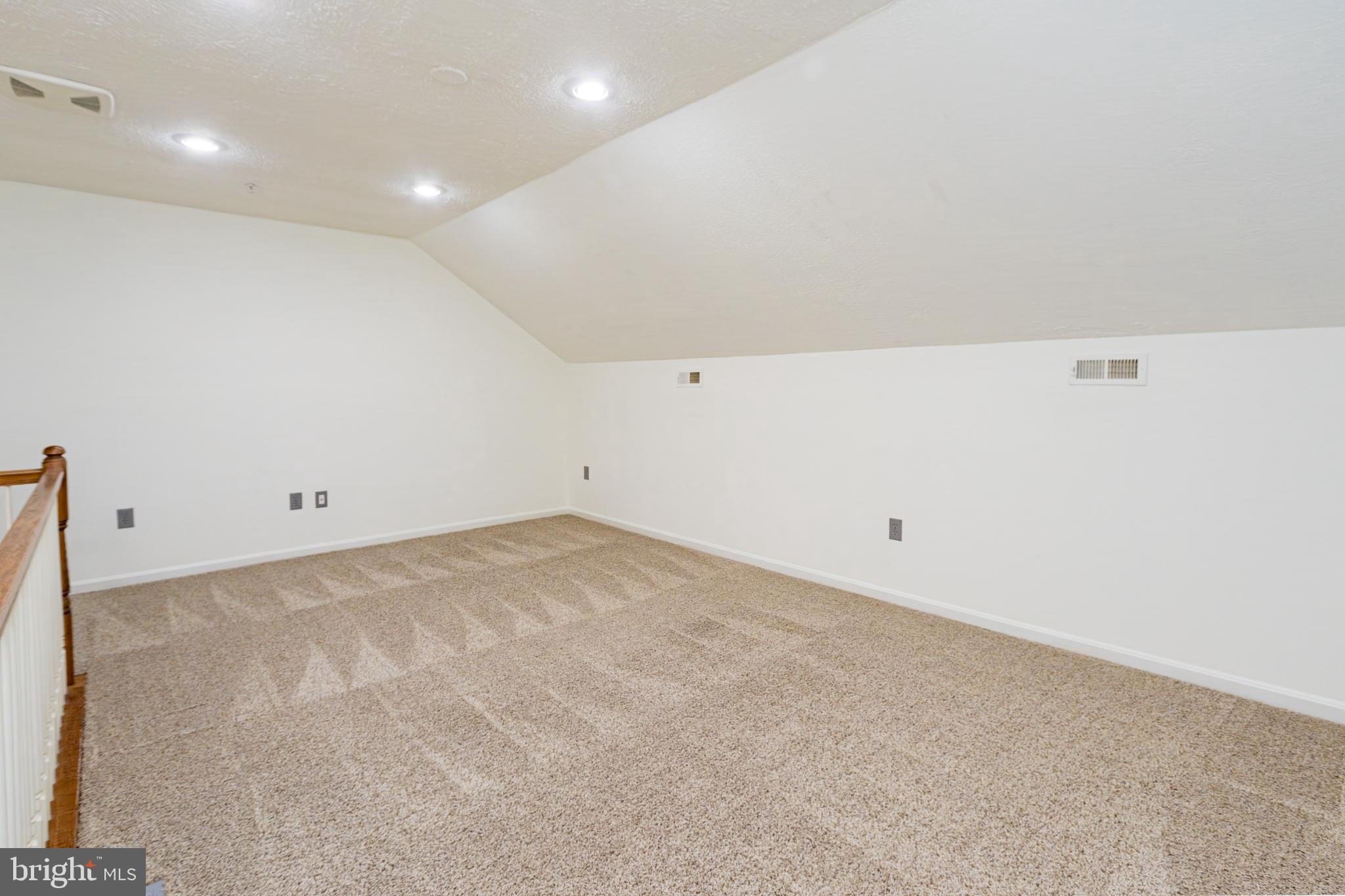 PICKETTS HARBOR - Residential