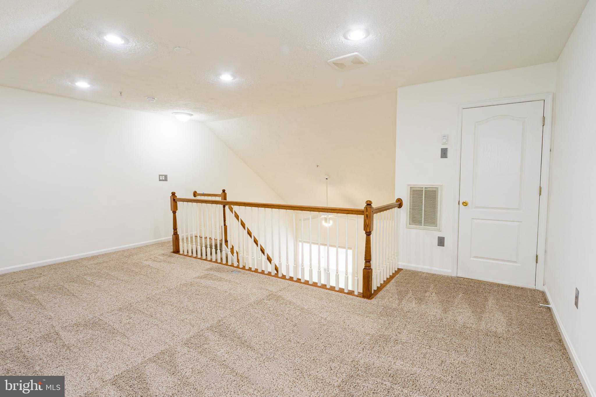 PICKETTS HARBOR - Residential