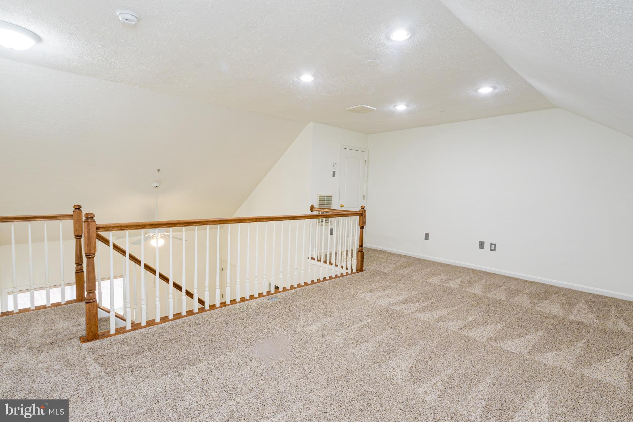 PICKETTS HARBOR - Residential