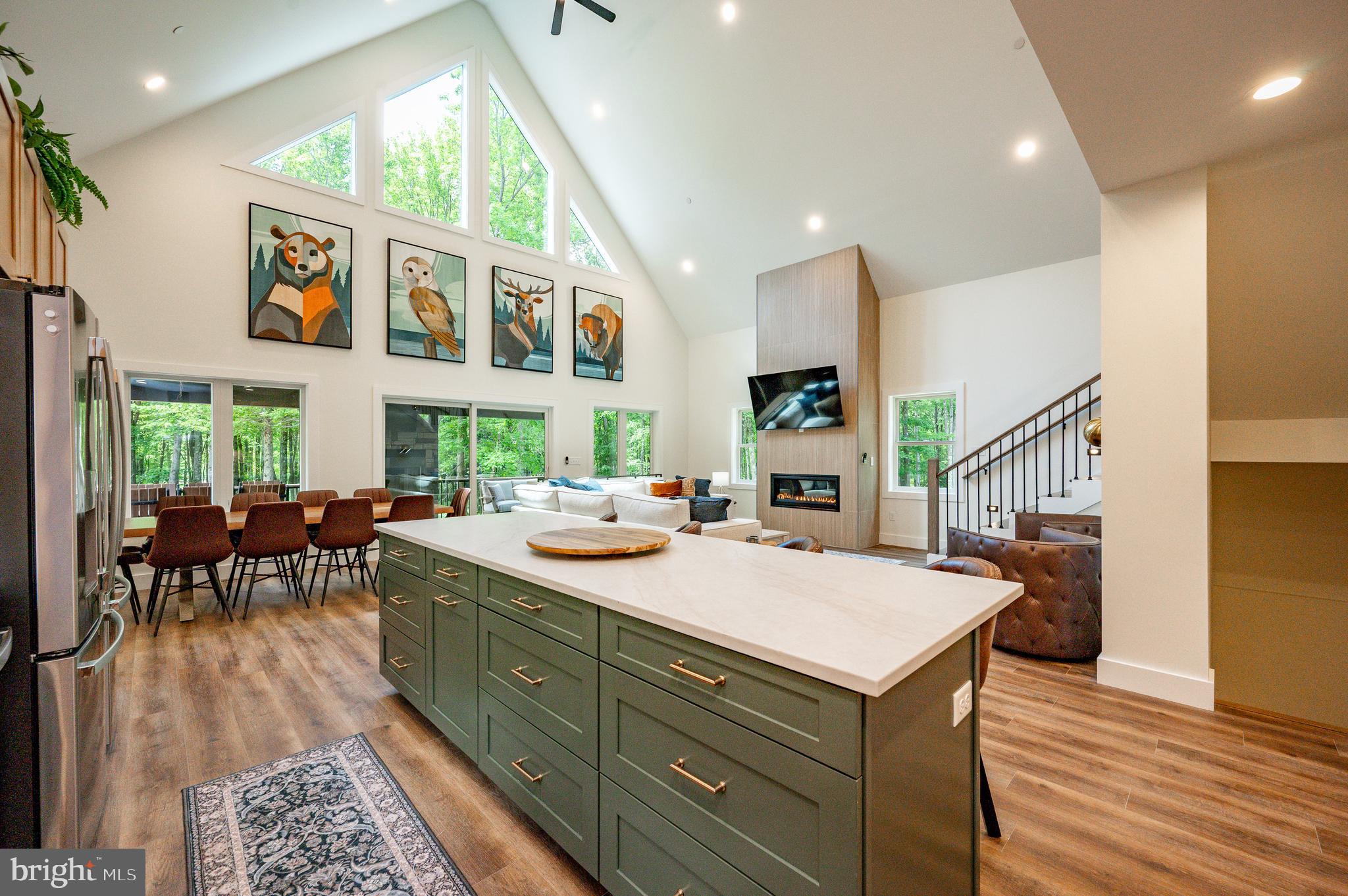 49 GREENSTONE WAY