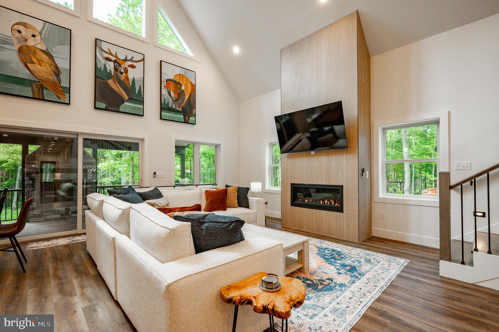 49 GREENSTONE WAY