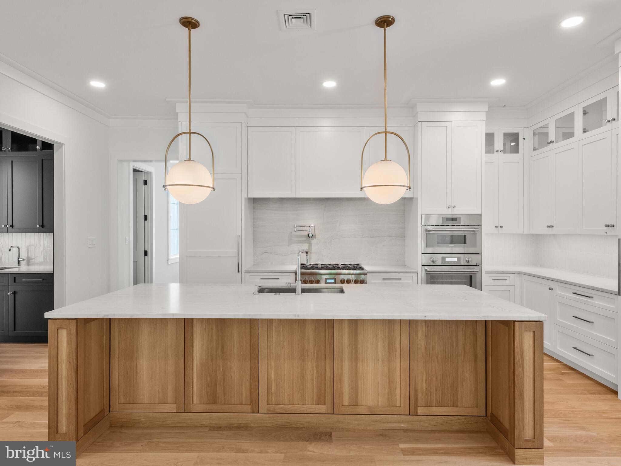 SANDRINGHAM - Residential