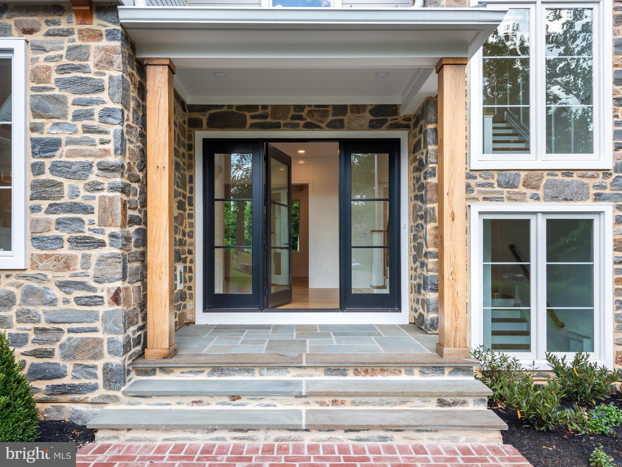 SANDRINGHAM - Residential