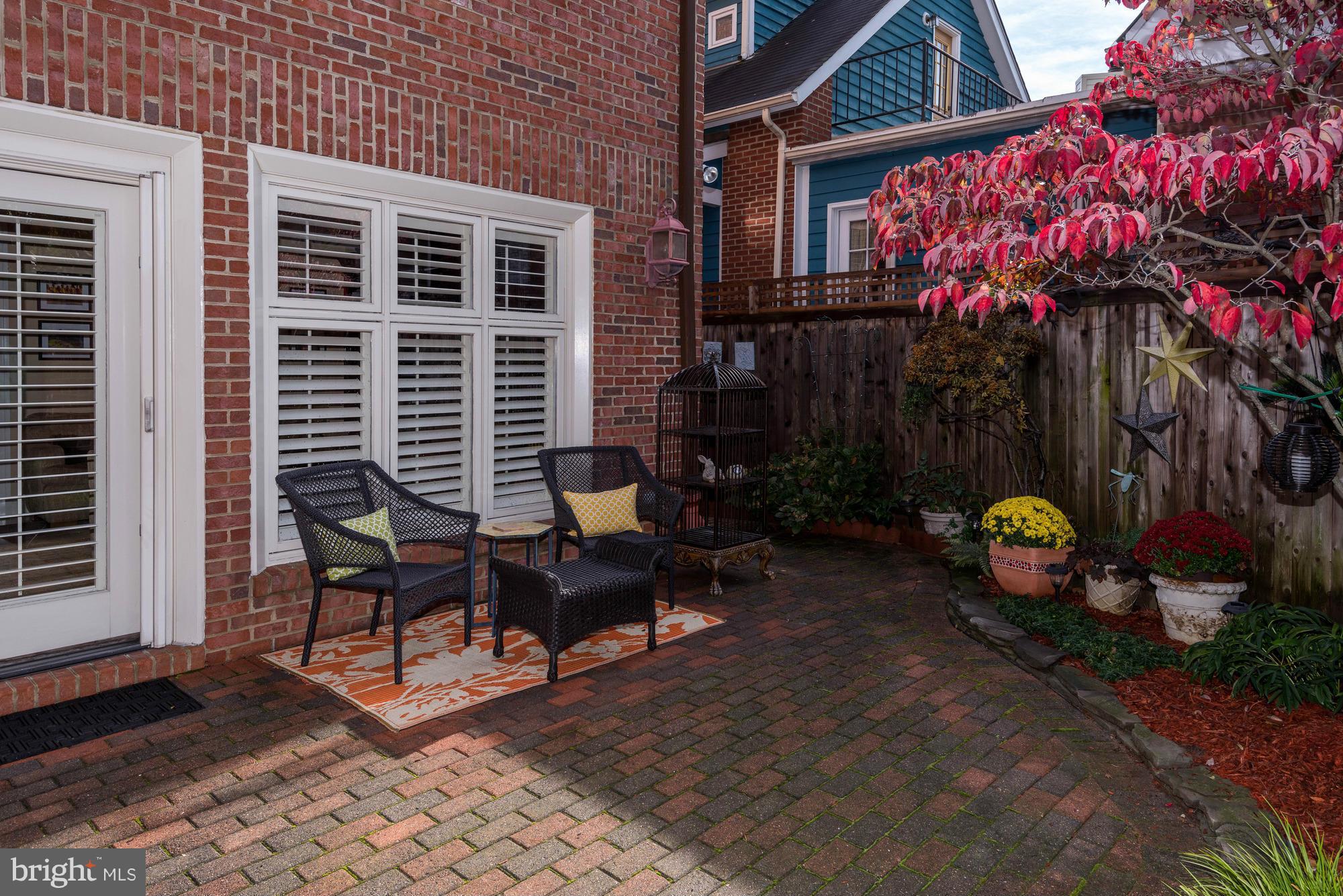 HISTORIC DISTRICT - Residential